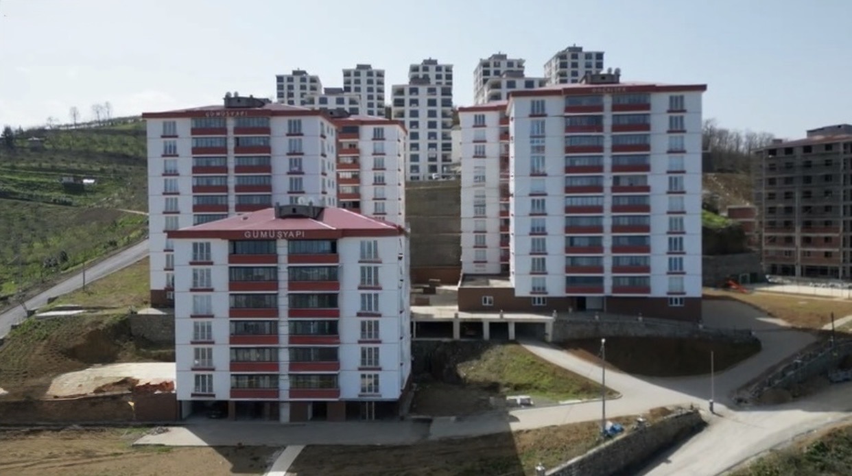 2 NOLU BEŞİRLİ DOĞA LİFE SİTESİNDE SATILIK 4+1 FIRSAT DAİRE