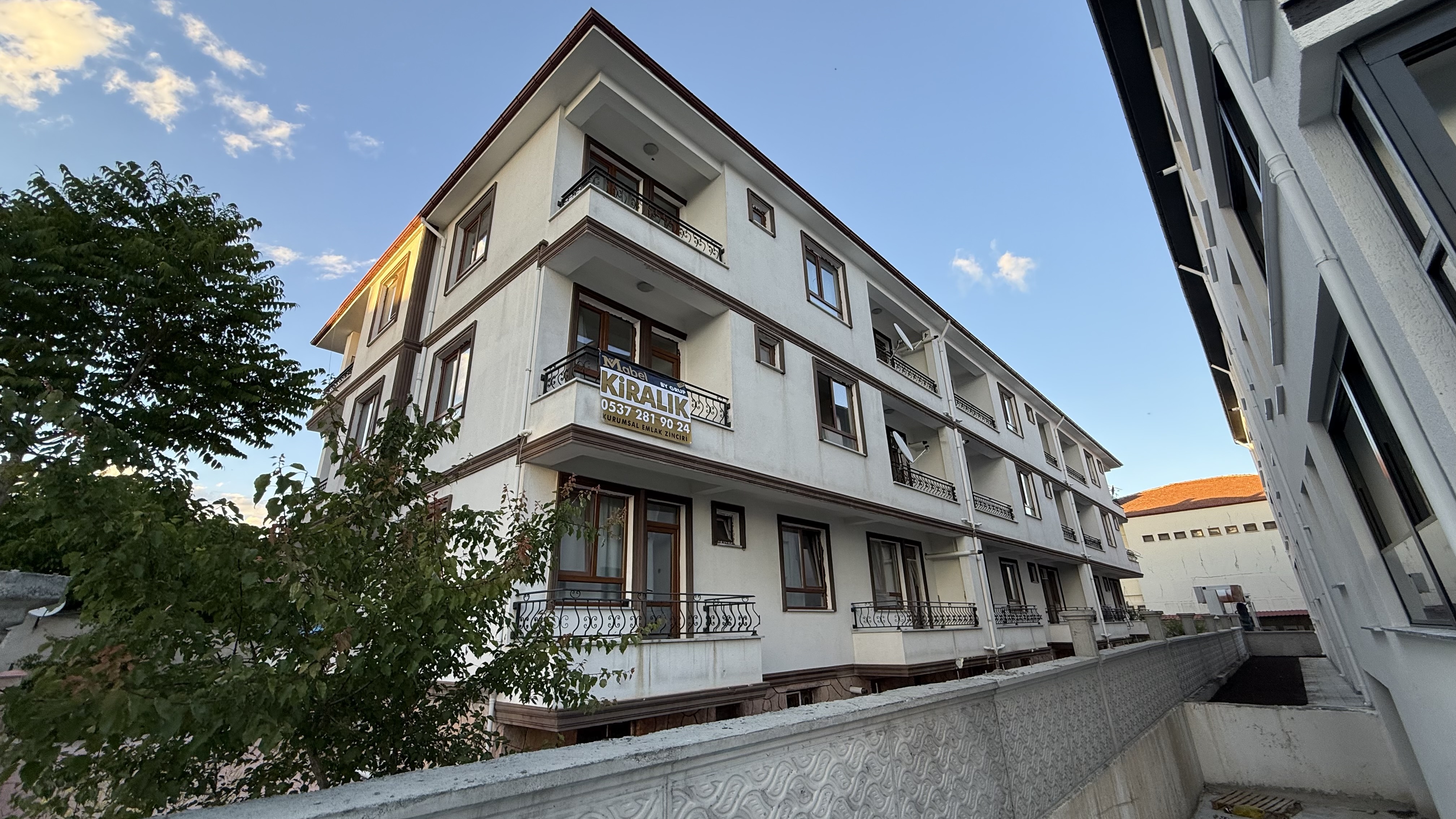 MABEL'DEN YENİ MAHALLE'DE MÜKEMMEL KONUMDA KİRALIK 2+0 DAIRE