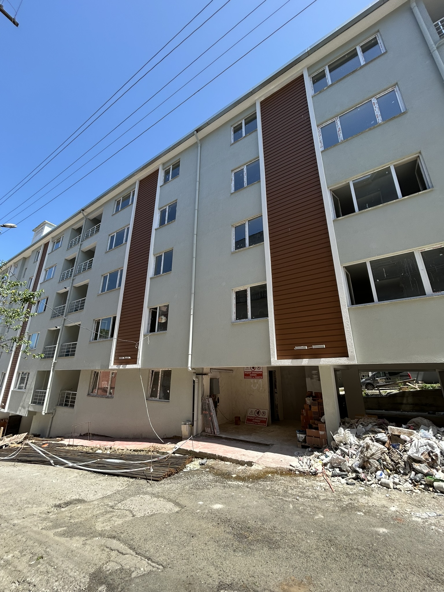 AYD28 AKSU MH KİRALIK 2+1 DAİRE