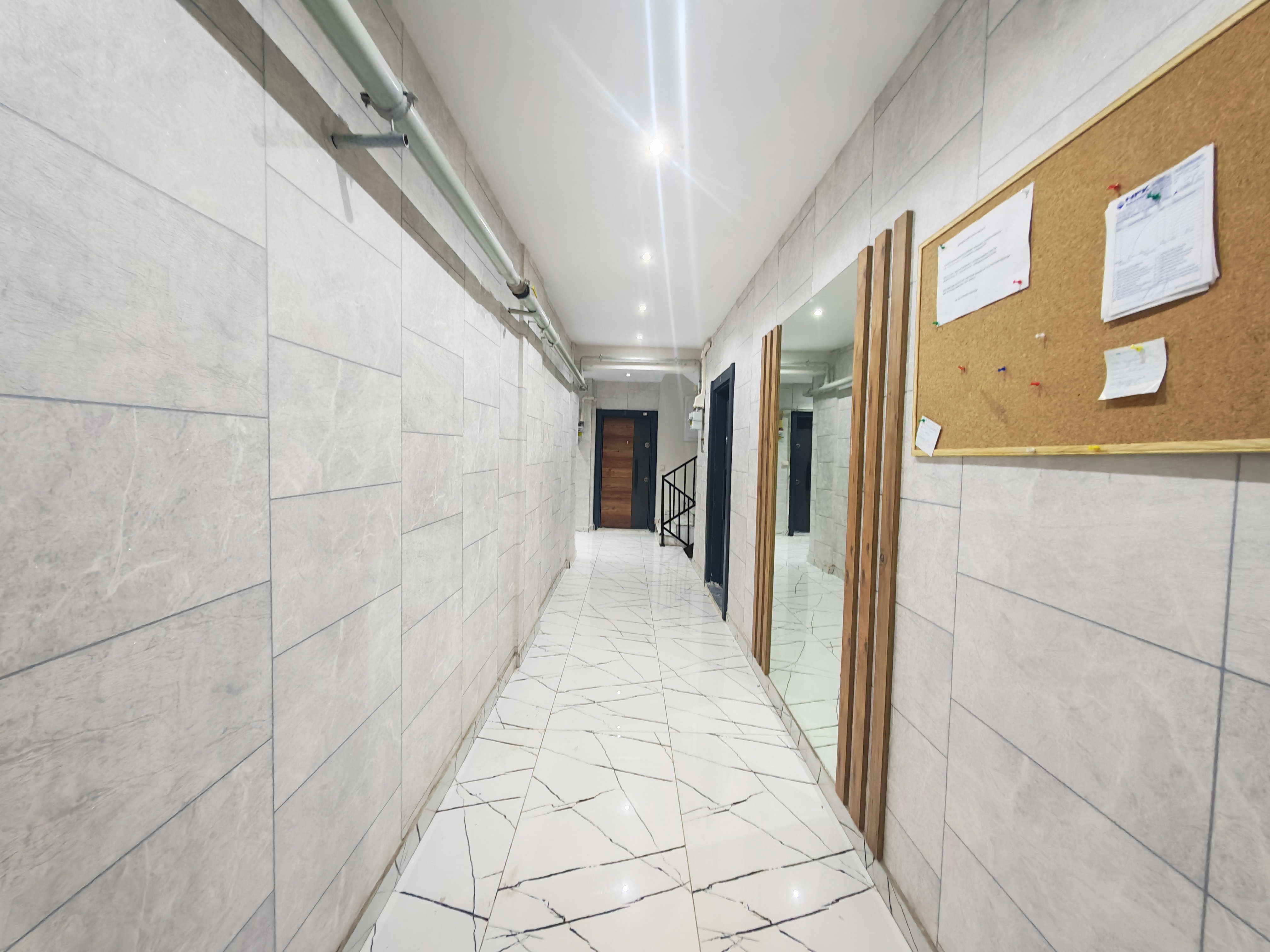 BURUNUCUNDA EŞYAŞI 1+1 LÜX DAİRE