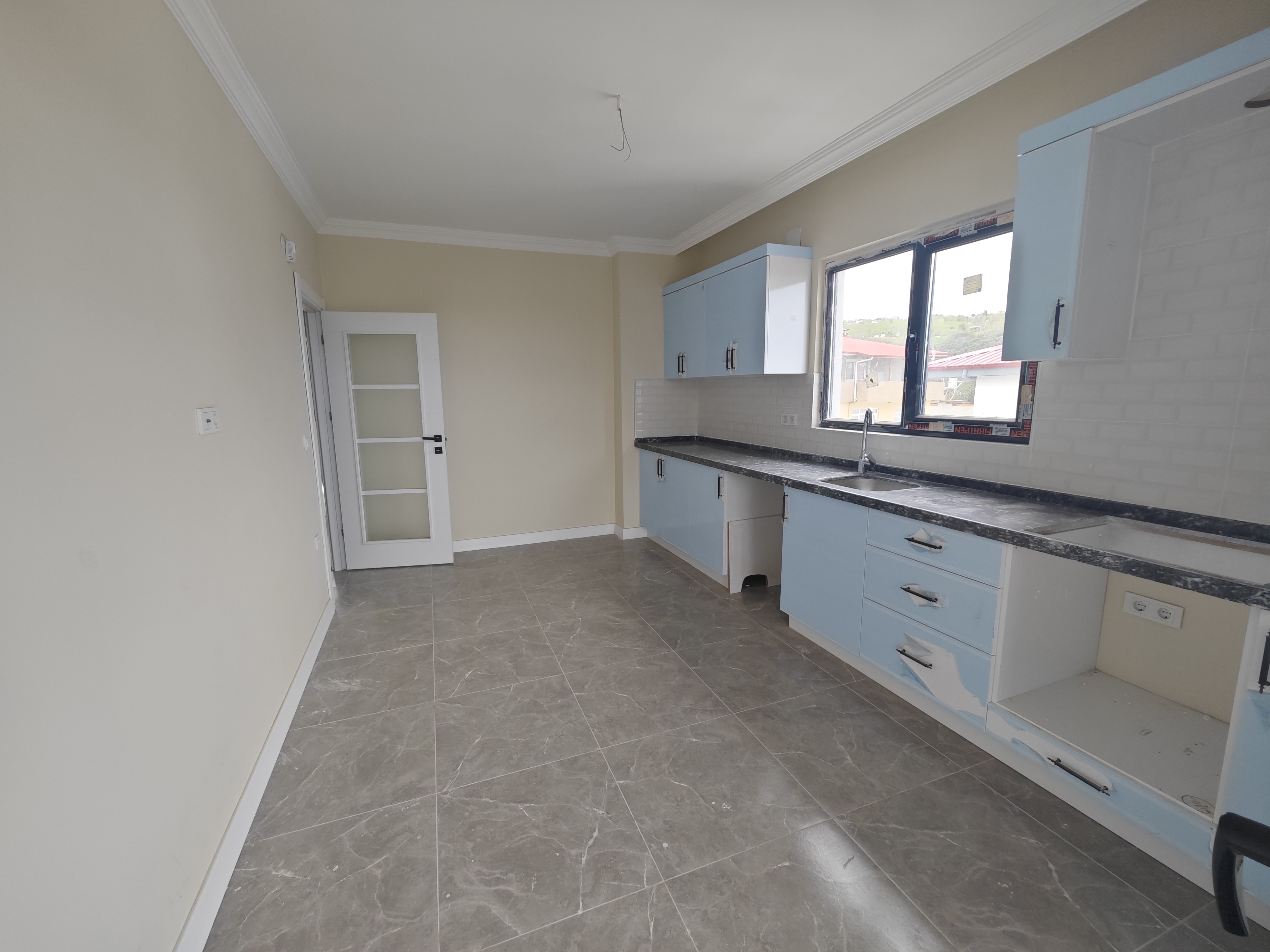 KAŞÜSTÜNDE SIFIR 3+1 DAİRELER