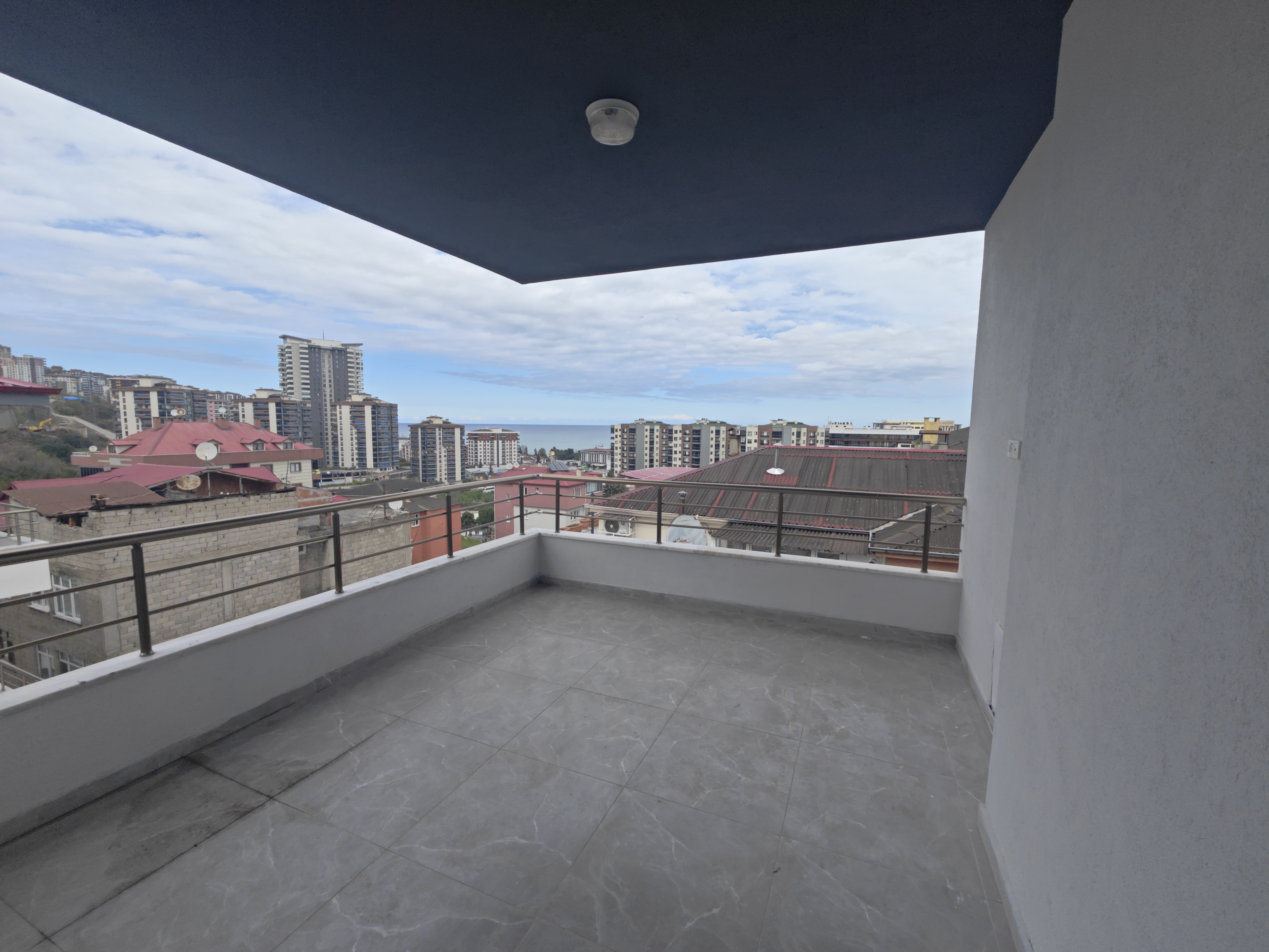 KAŞÜSTÜNDE SIFIR 3+1 DAİRELER