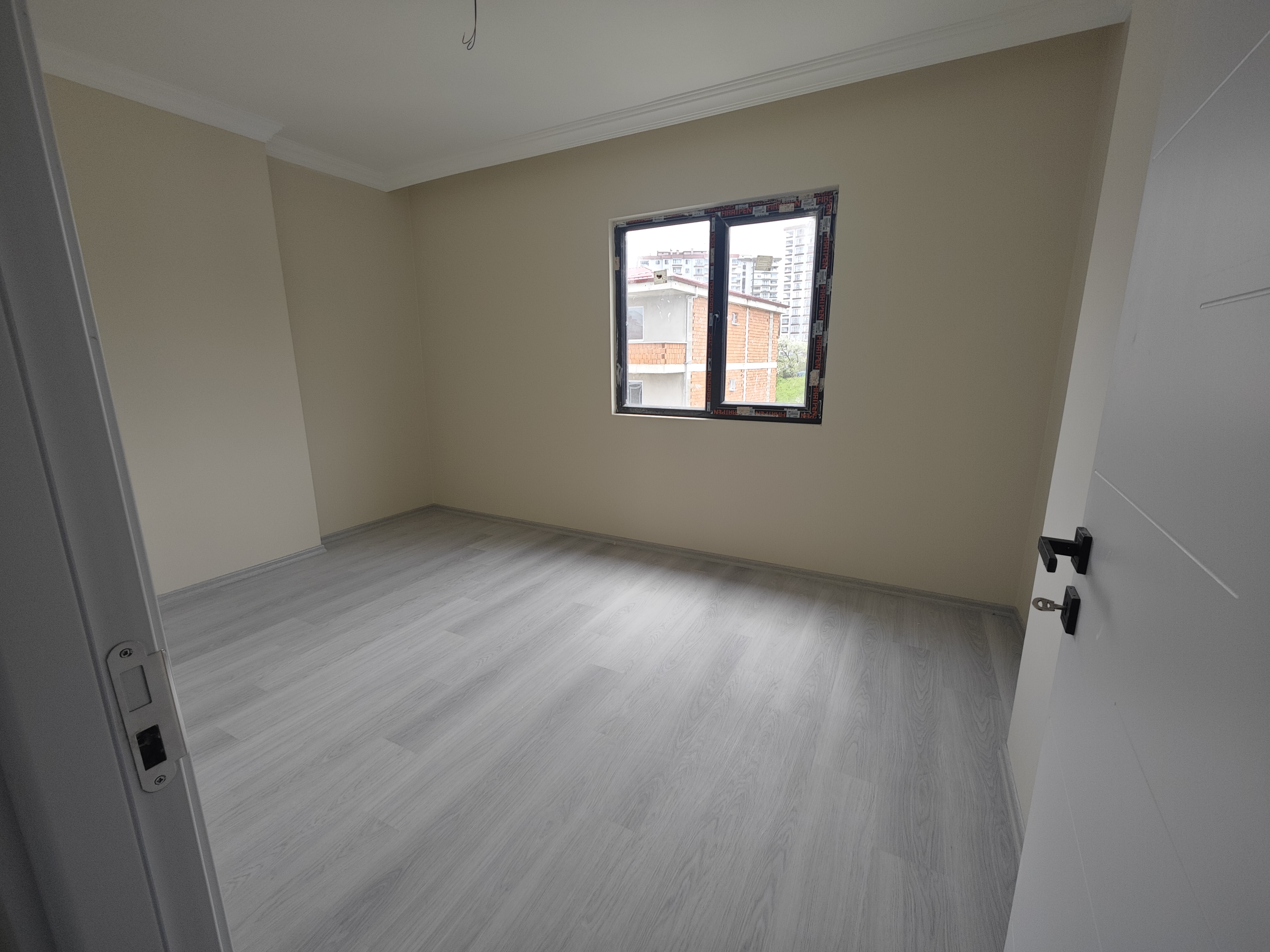 KAŞÜSTÜNDE SIFIR 3+1 DAİRELER