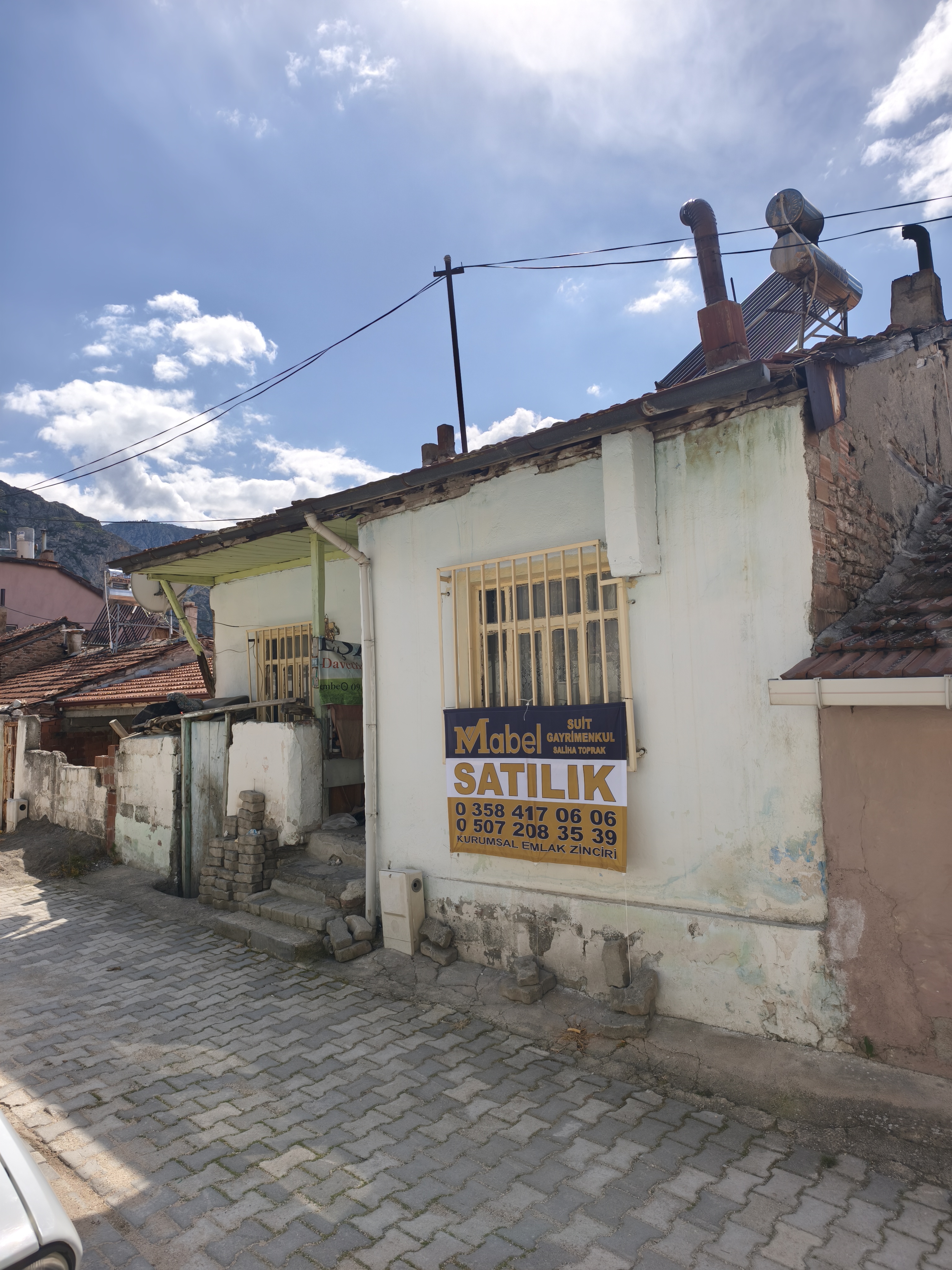MABELDEN SATILIK MÜSTAKİL İKİ KATLI YATIRIMLIK EV