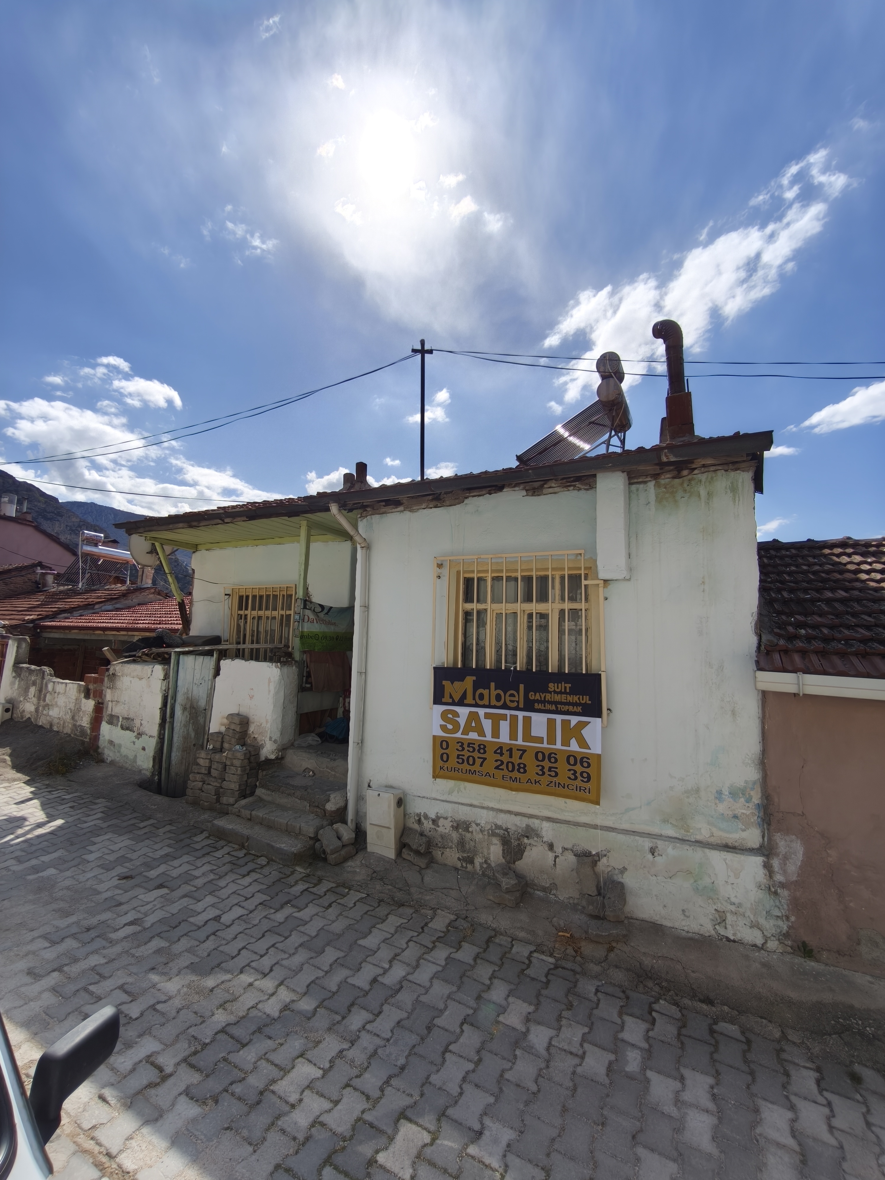 MABELDEN SATILIK MÜSTAKİL İKİ KATLI YATIRIMLIK EV