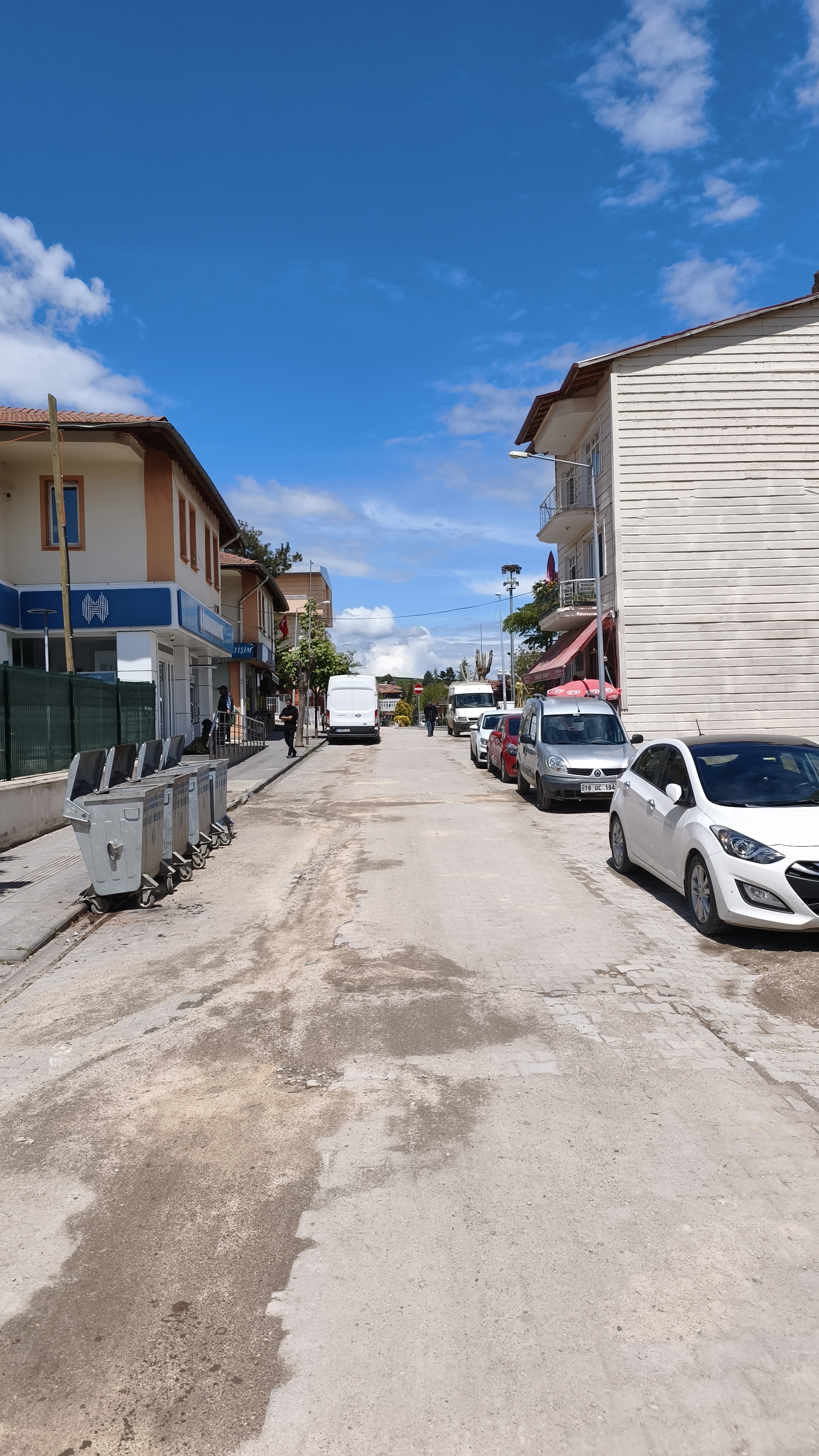 MABELDEN MÜKEMMEL LOKASYONDA AKTİF KİRACILI SATILIK KOMPLE BİNA