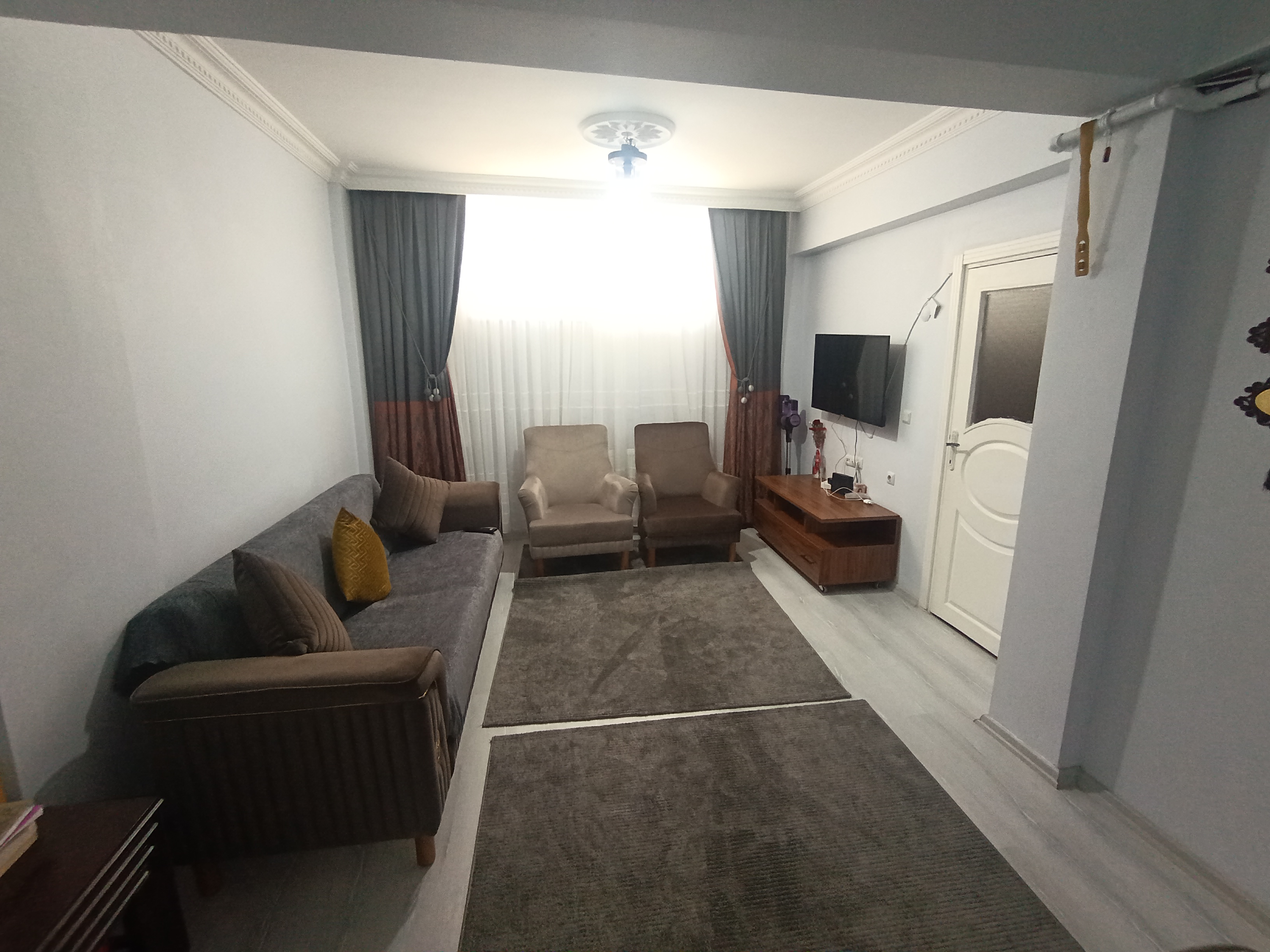MABEL GAYRİMENKUL DEN SATILIK 3+1 GENİŞ FIRSAT DAİRE 180 M2