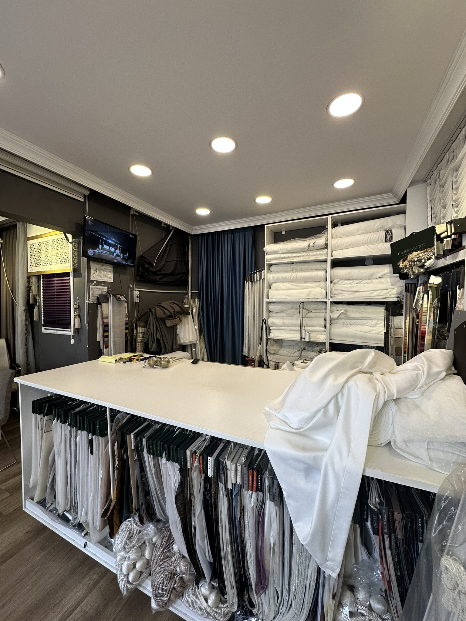 SÖKEN SATILIK DÜKKAN