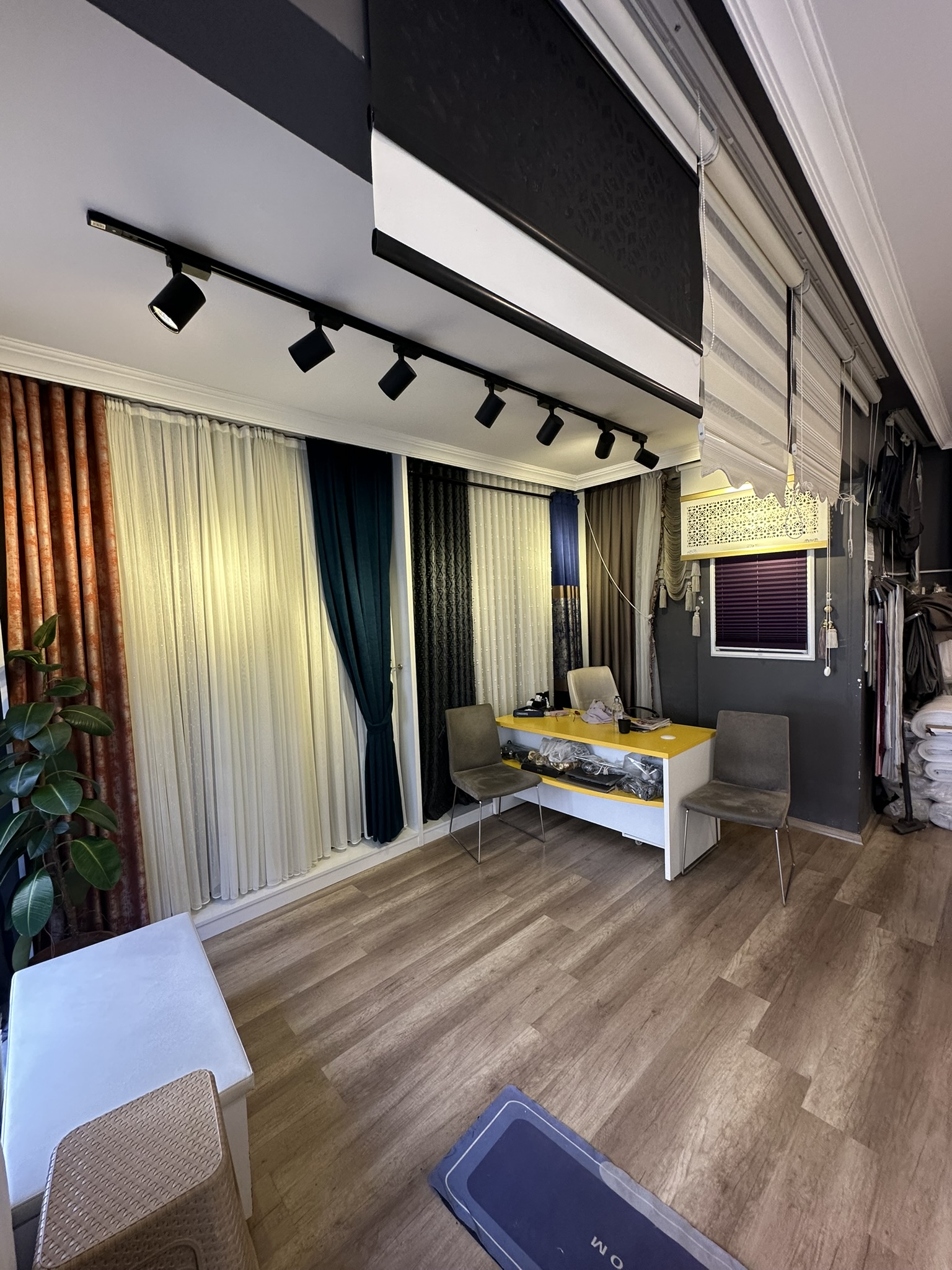 SÖKEN SATILIK DÜKKAN