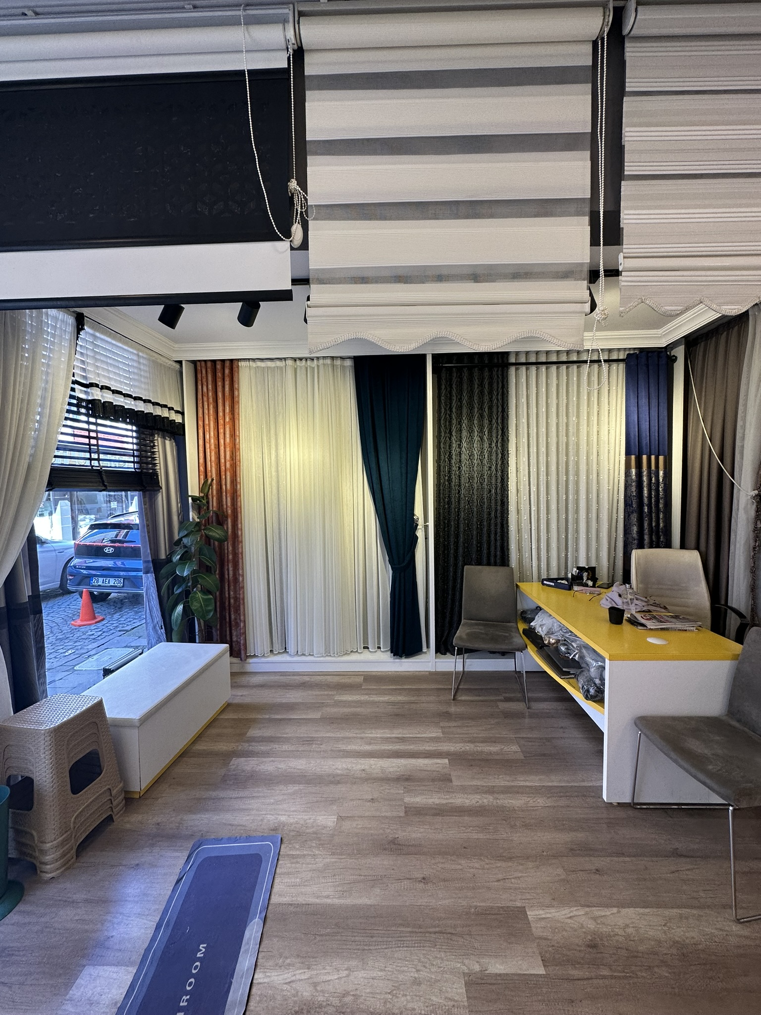 SÖKEN SATILIK DÜKKAN