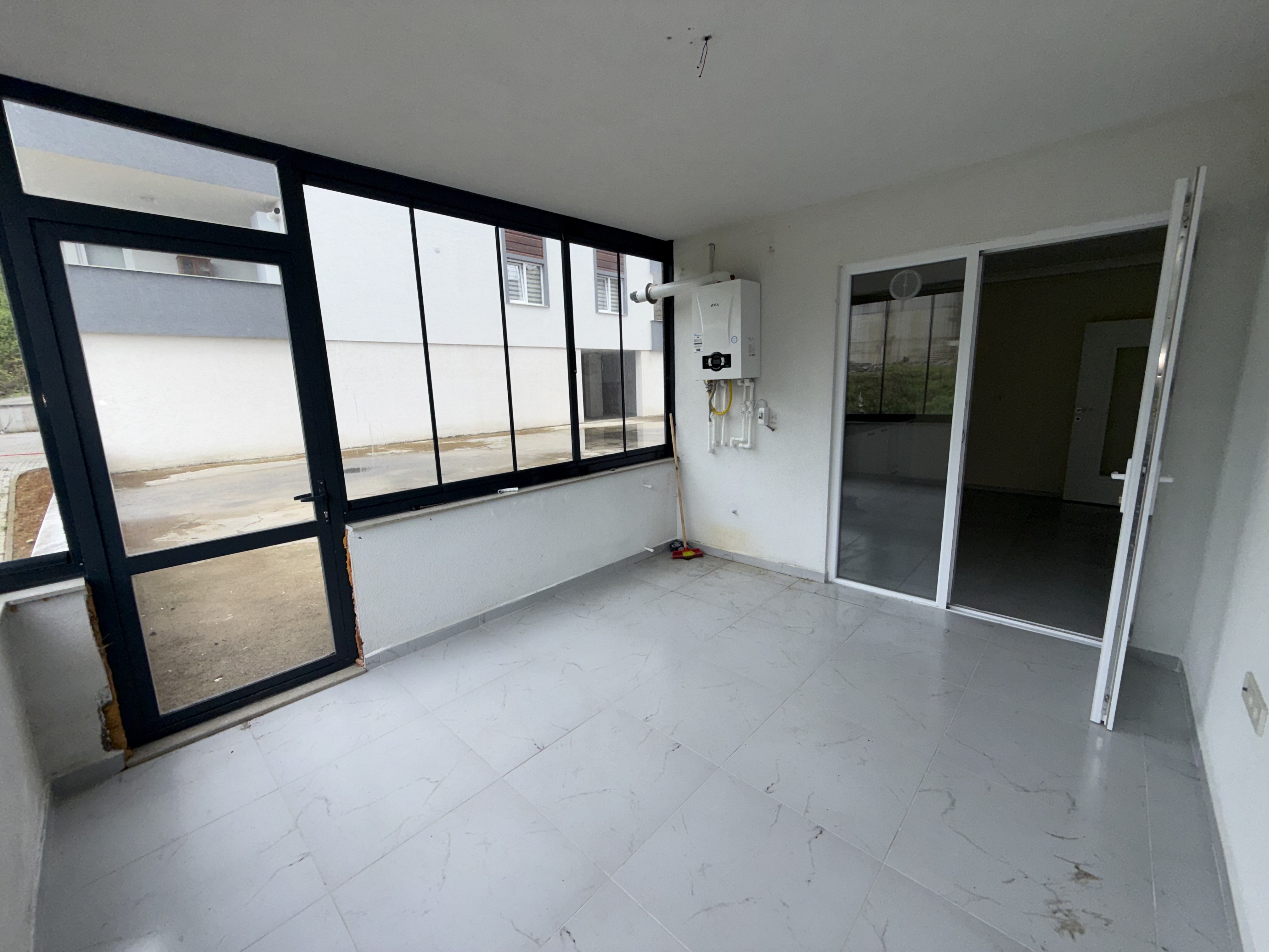 YEŞİLKÖY DE KİRALIK 3+1 DAİRE