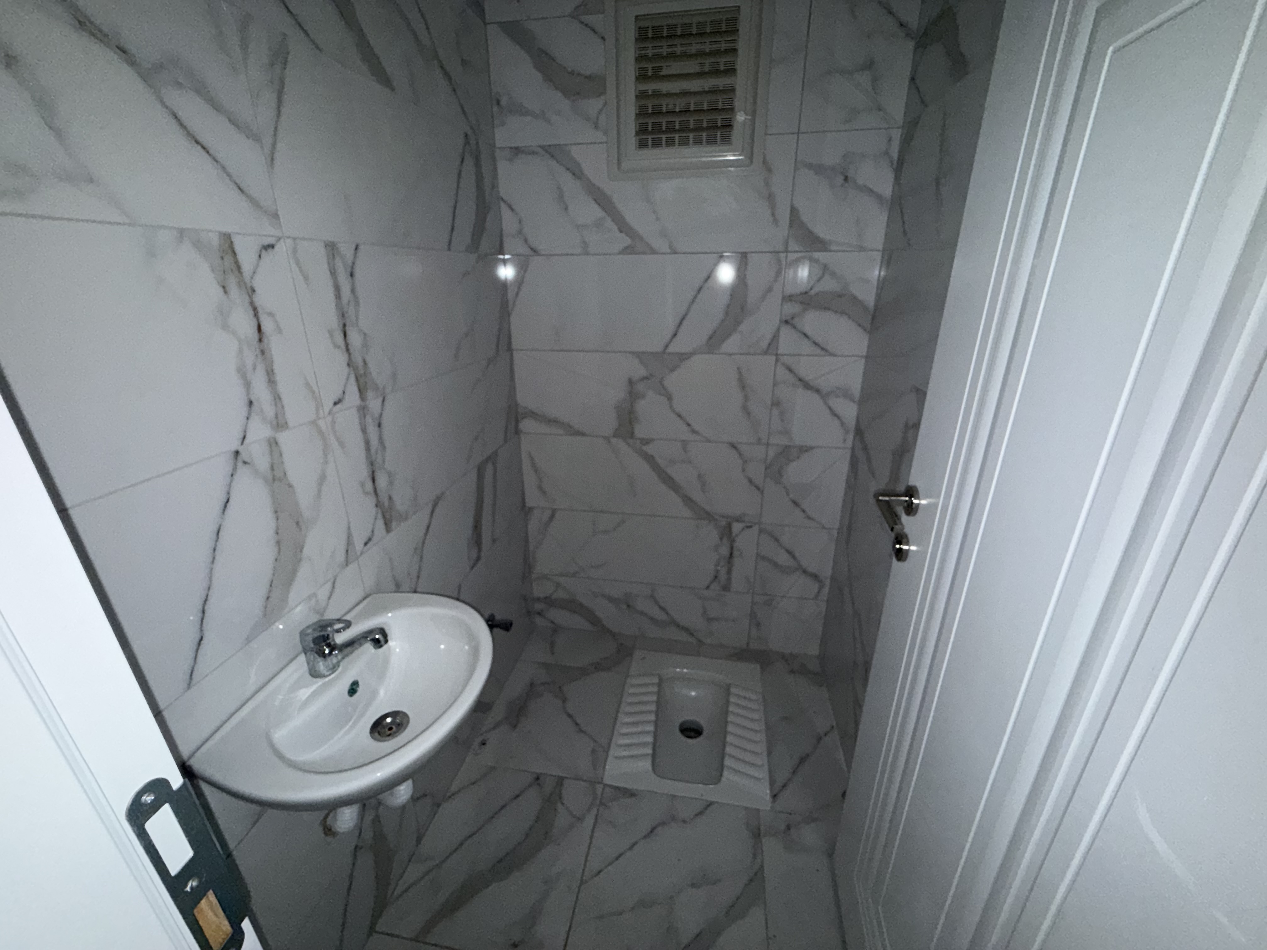 YEŞİLKÖY DE KİRALIK 3+1 DAİRE