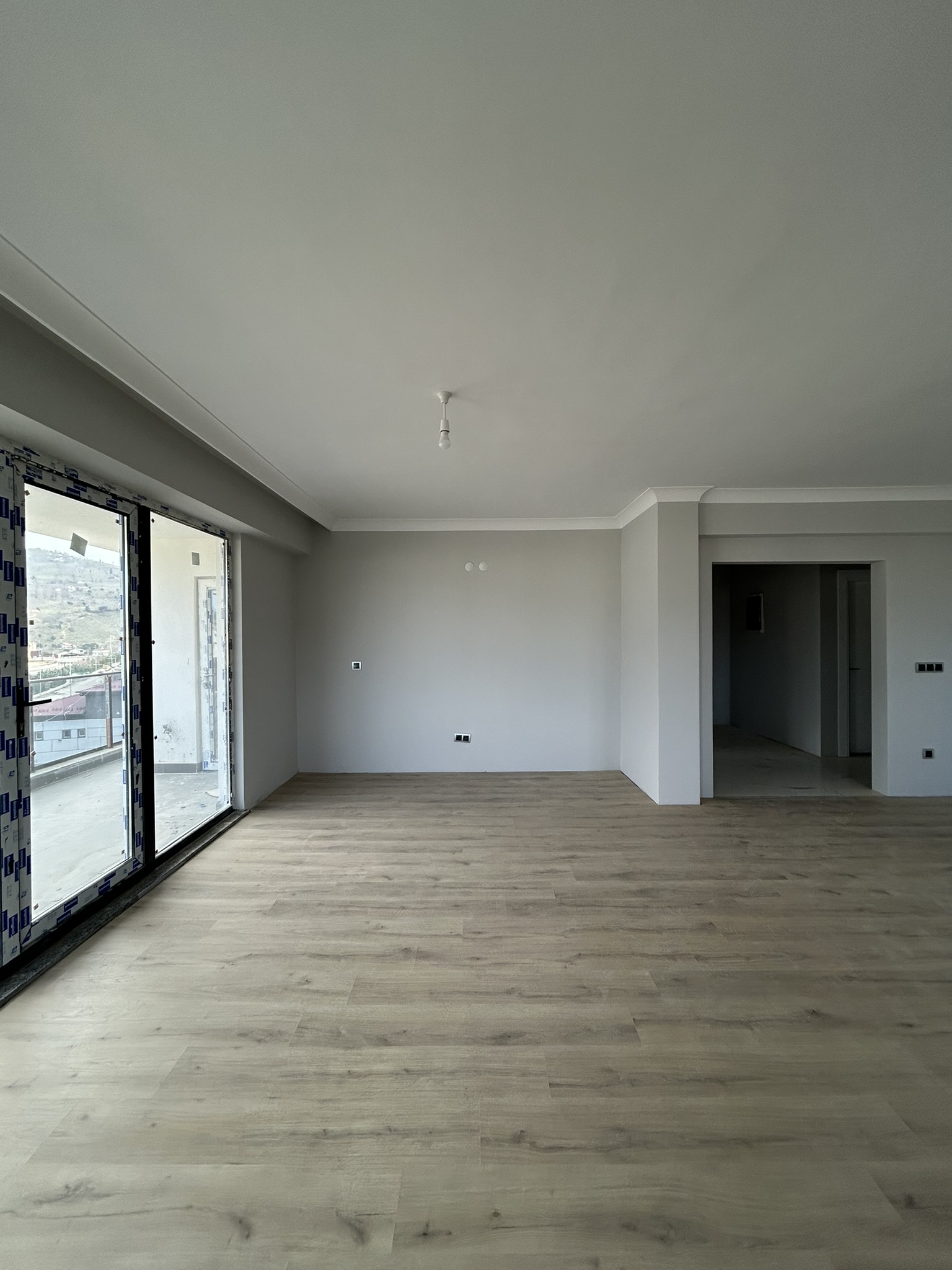 AKSU ÖNALLAR 5.KAT GENİŞ 3+1