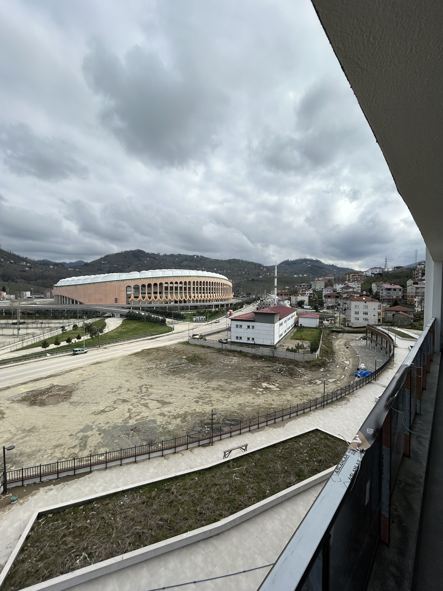 AKSU ÖNALLAR 5.KAT GENİŞ 3+1