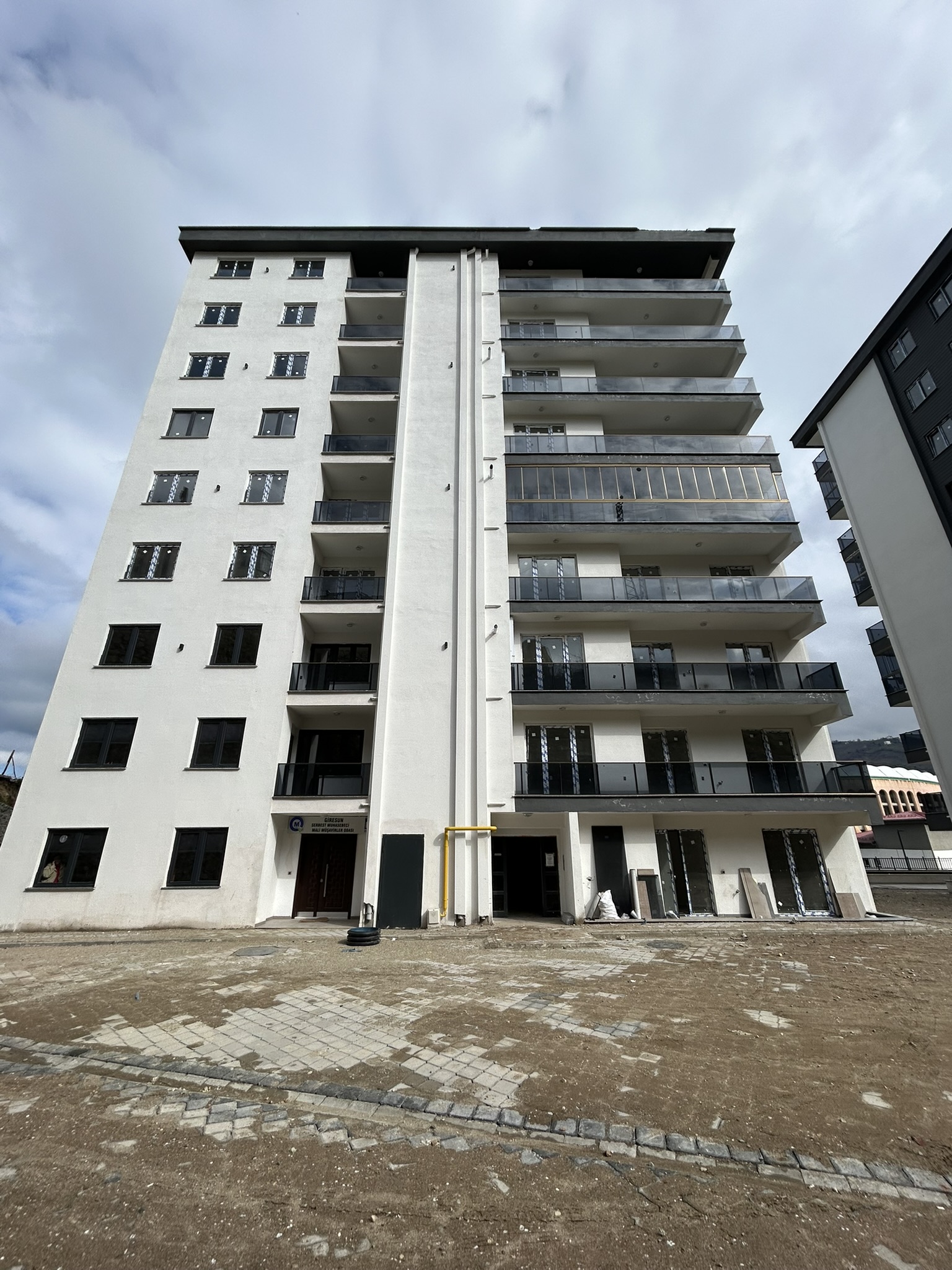 AKSU ÖNALLAR 5.KAT GENİŞ 3+1