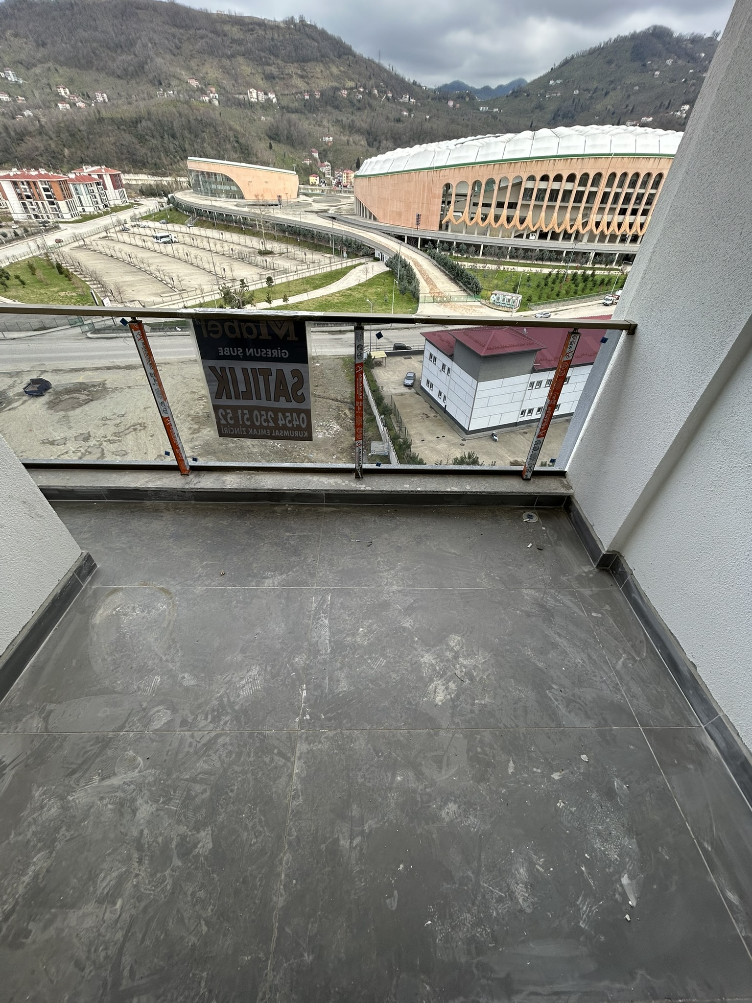 AKSU ÖNALLAR 8. KAT 3+1 KÜÇÜK DAİRE