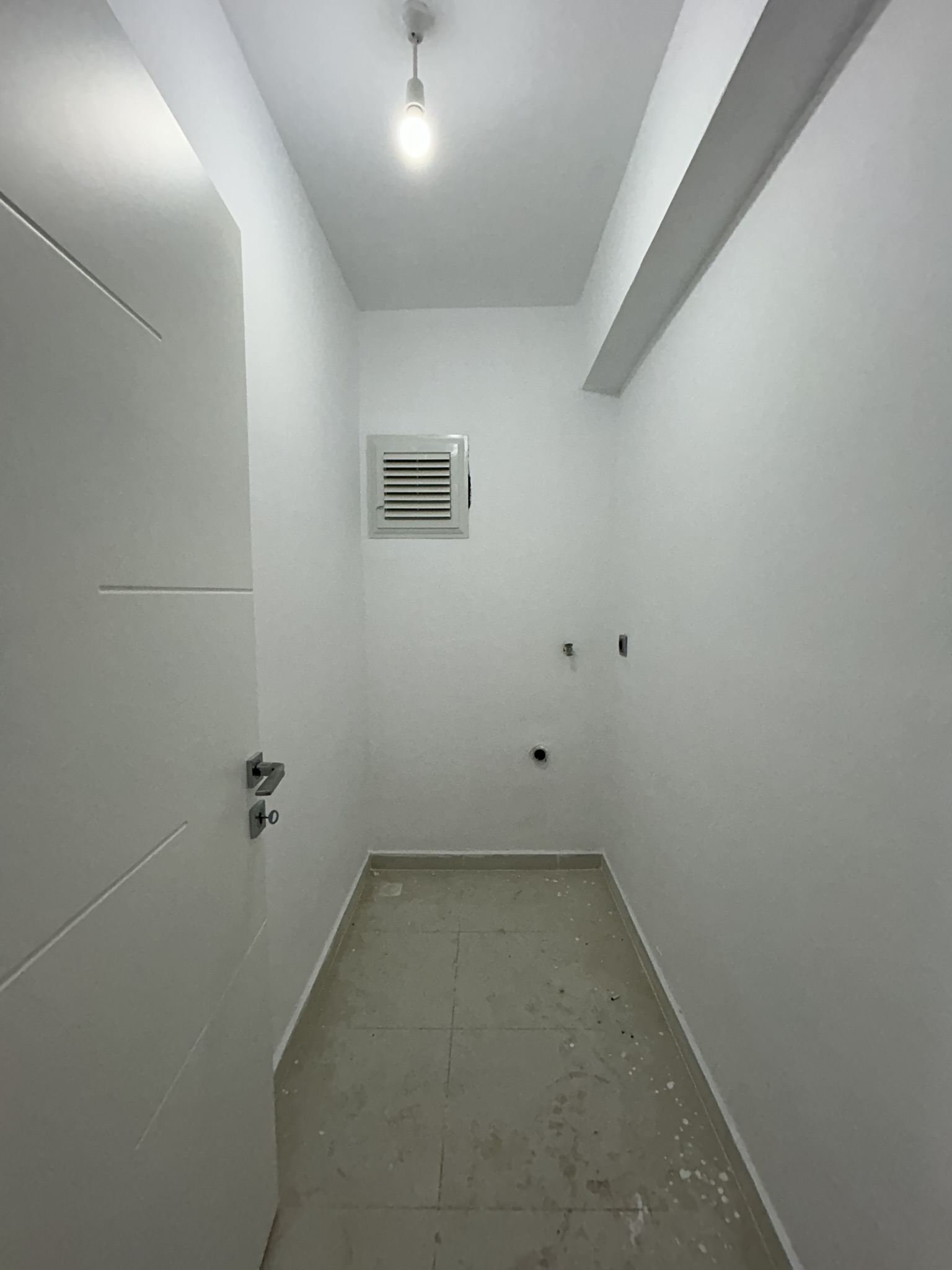 AKSU ÖNALLAR 8. KAT 3+1 KÜÇÜK DAİRE