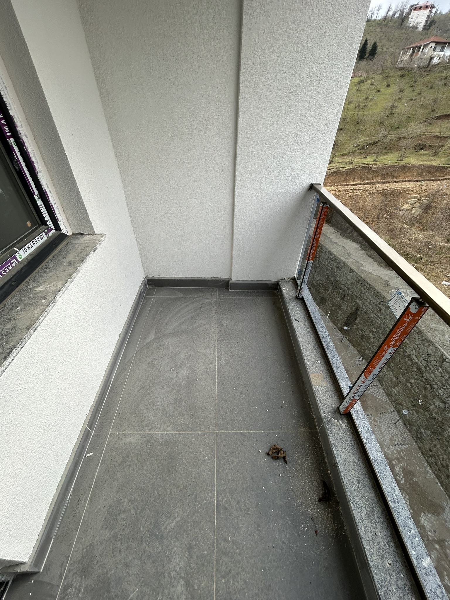 AKSU ÖNALLAR 8. KAT 3+1 KÜÇÜK DAİRE