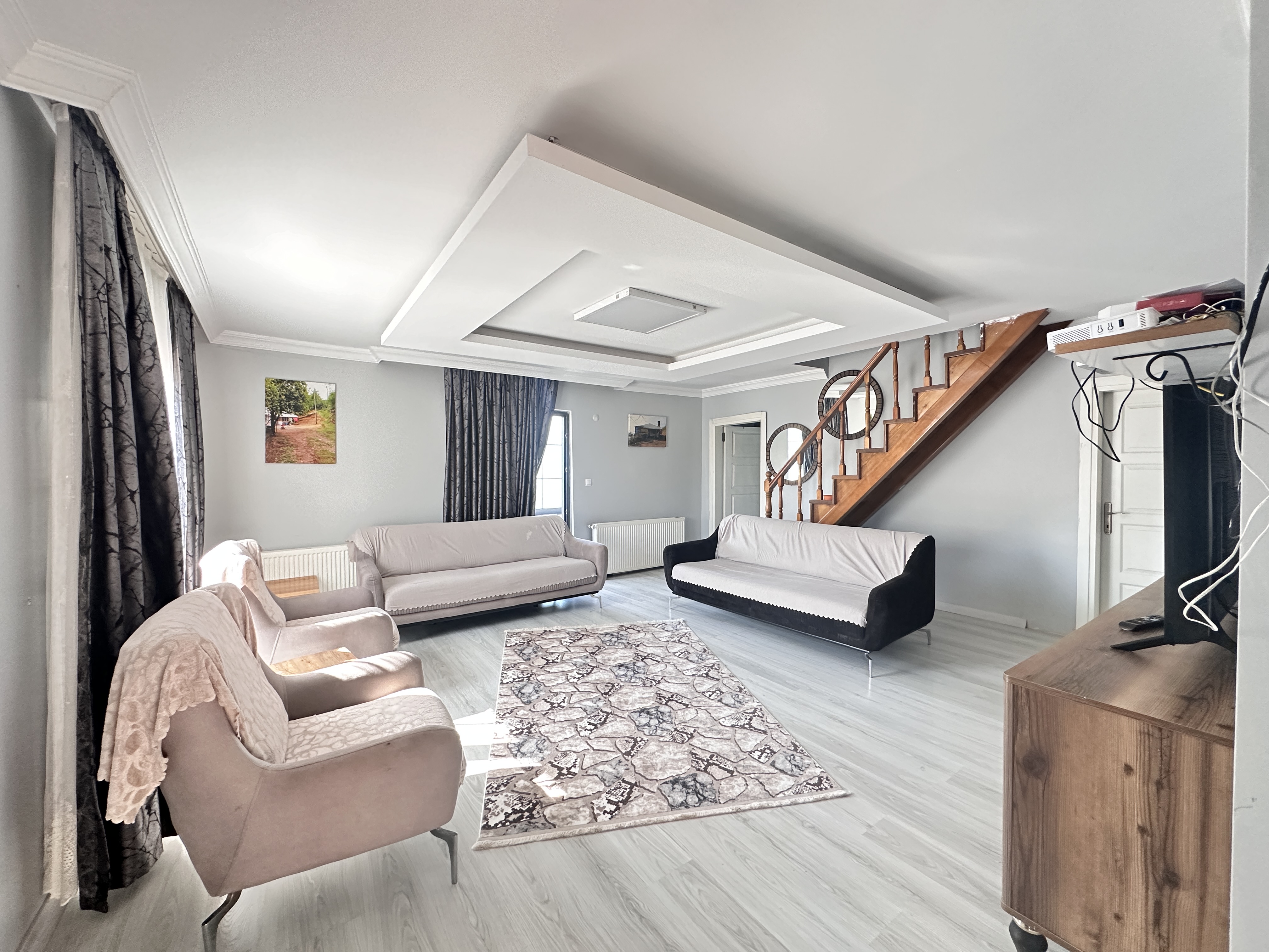 MABELGAYRİMEKUL-GÜLYALI AYRILIK MH HAVALİMANA YAKİN VİLLA