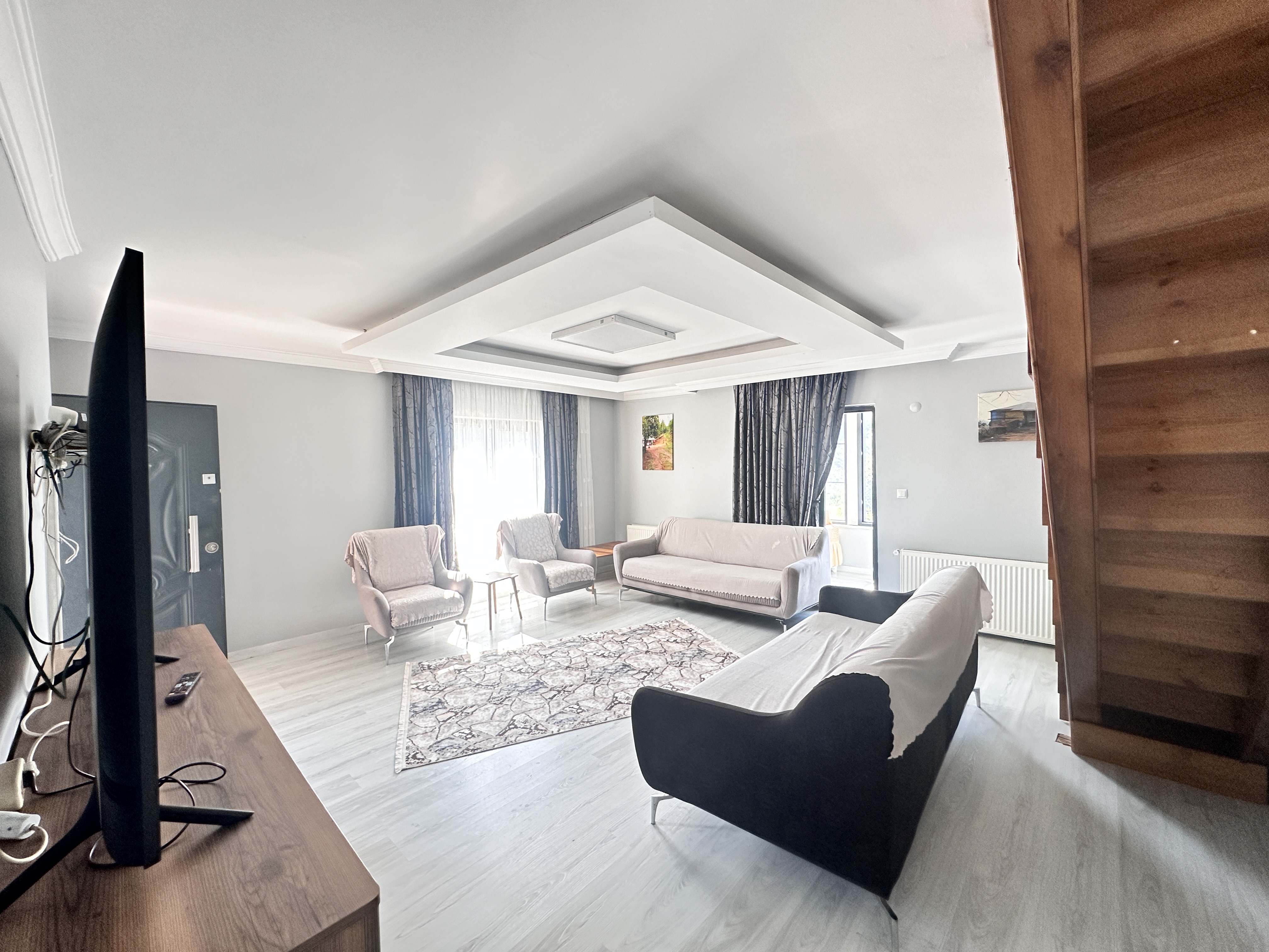 MABELGAYRİMEKUL-GÜLYALI AYRILIK MH HAVALİMANA YAKİN VİLLA