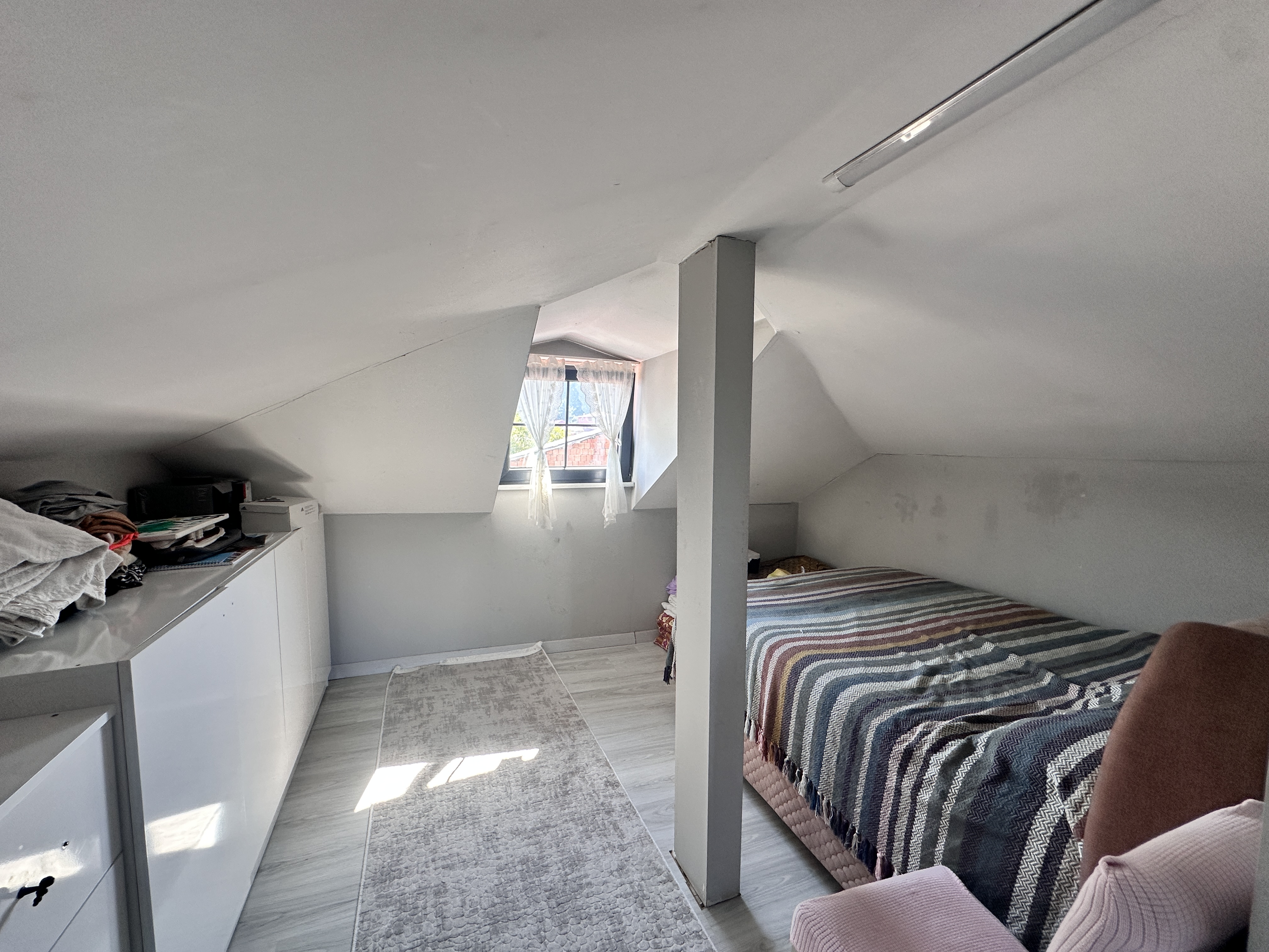 MABELGAYRİMEKUL-GÜLYALI AYRILIK MH HAVALİMANA YAKİN VİLLA