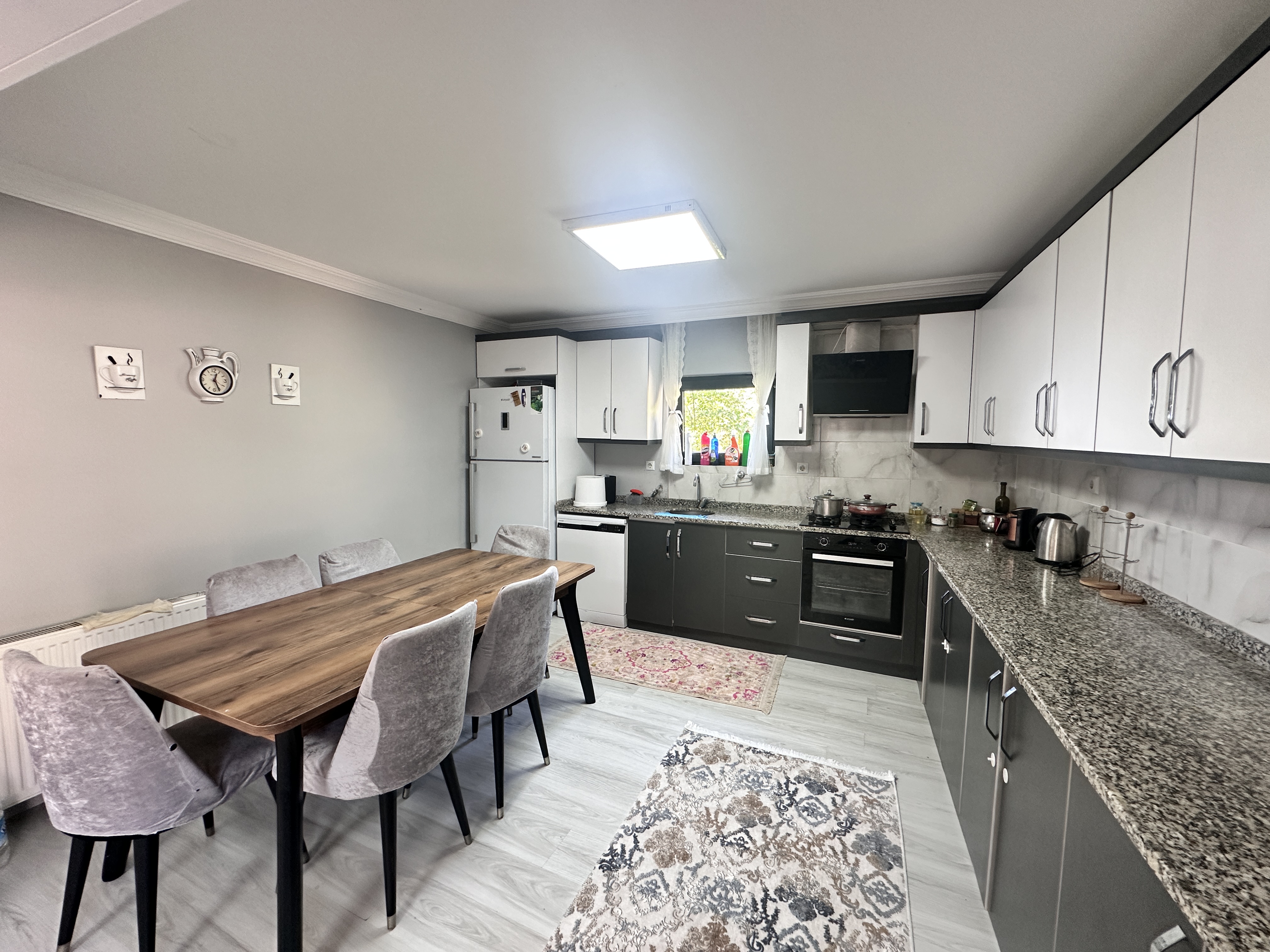 MABELGAYRİMEKUL-GÜLYALI AYRILIK MH HAVALİMANA YAKİN VİLLA