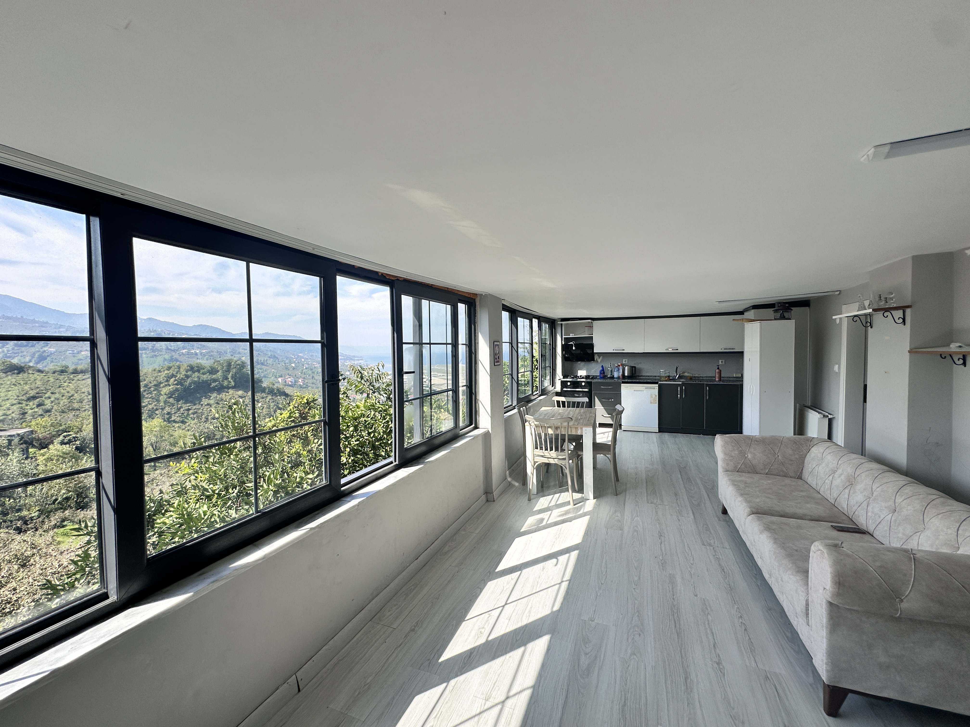 MABELGAYRİMEKUL-GÜLYALI AYRILIK MH HAVALİMANA YAKİN VİLLA