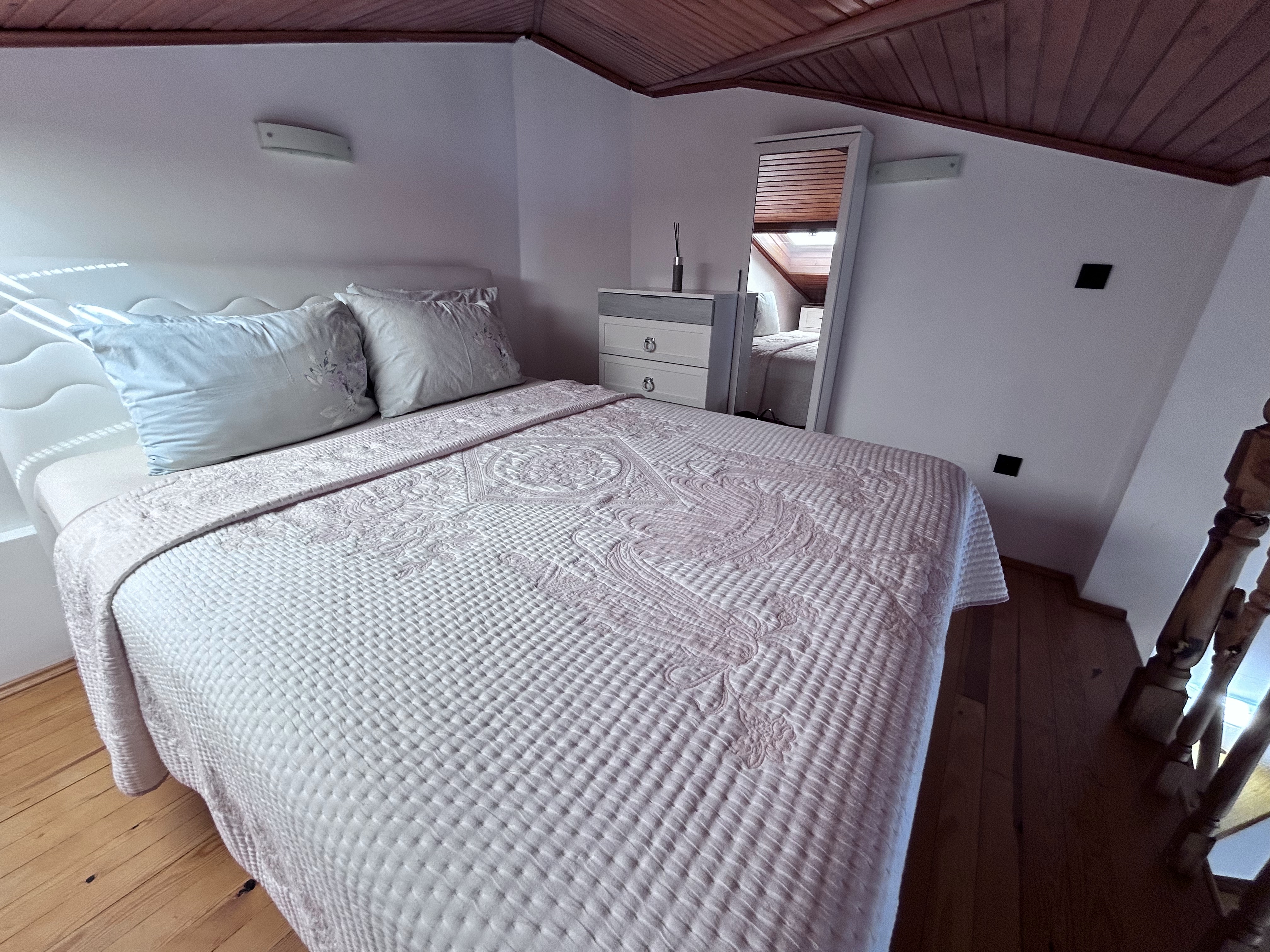 Muğla Ula Gökova'da Satılık havuzlu, 2 villa birden tek fiyat