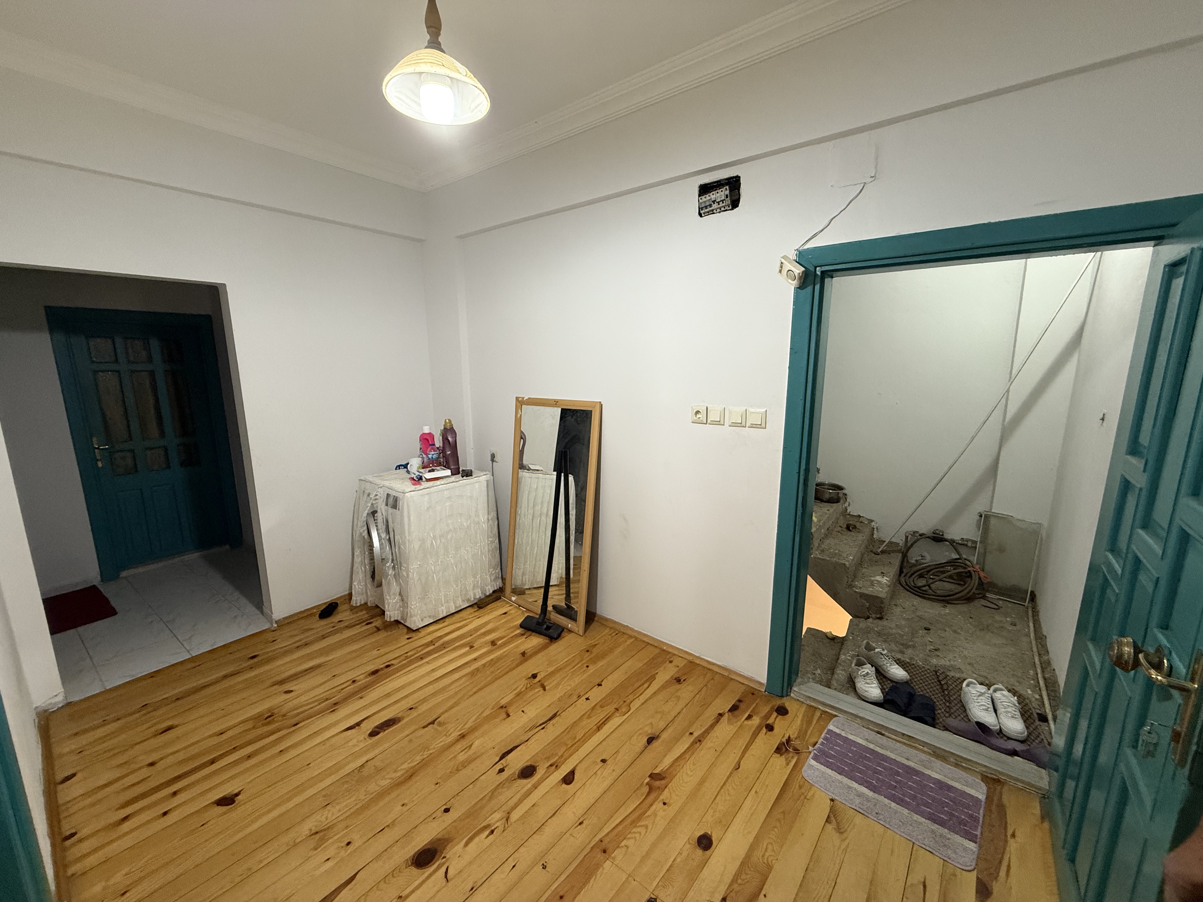 ARAKLI YOLGÖREN DE SATILIK 3+1 DAİRE