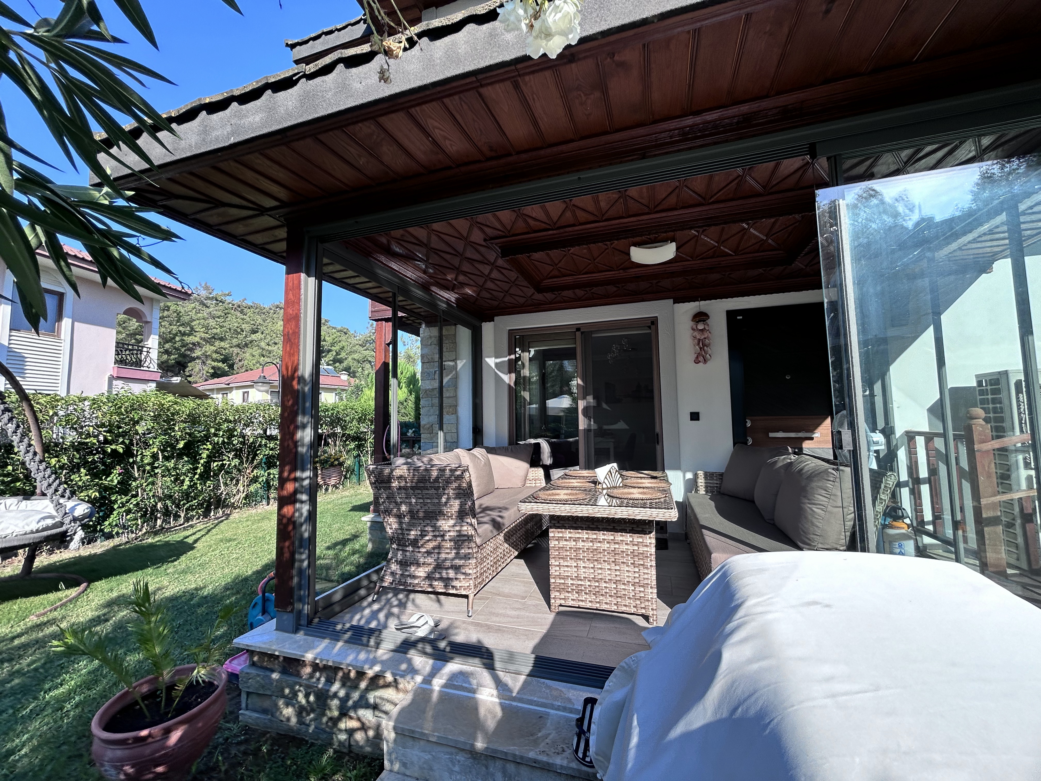 Muğla Ula Gökova'da Satılık havuzlu, 2 villa birden tek fiyat