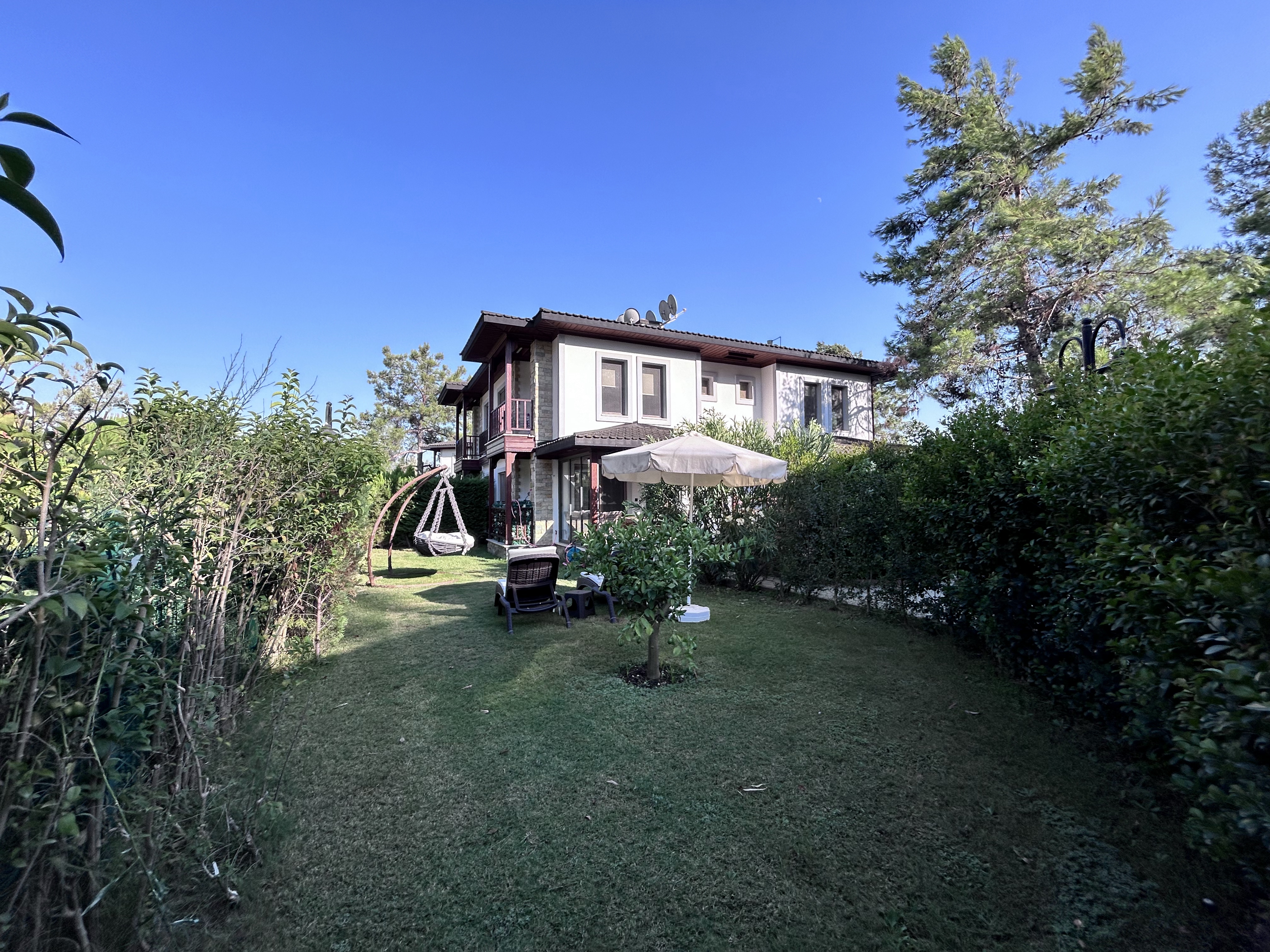 Muğla Ula Gökova'da Satılık havuzlu, 2 villa birden tek fiyat