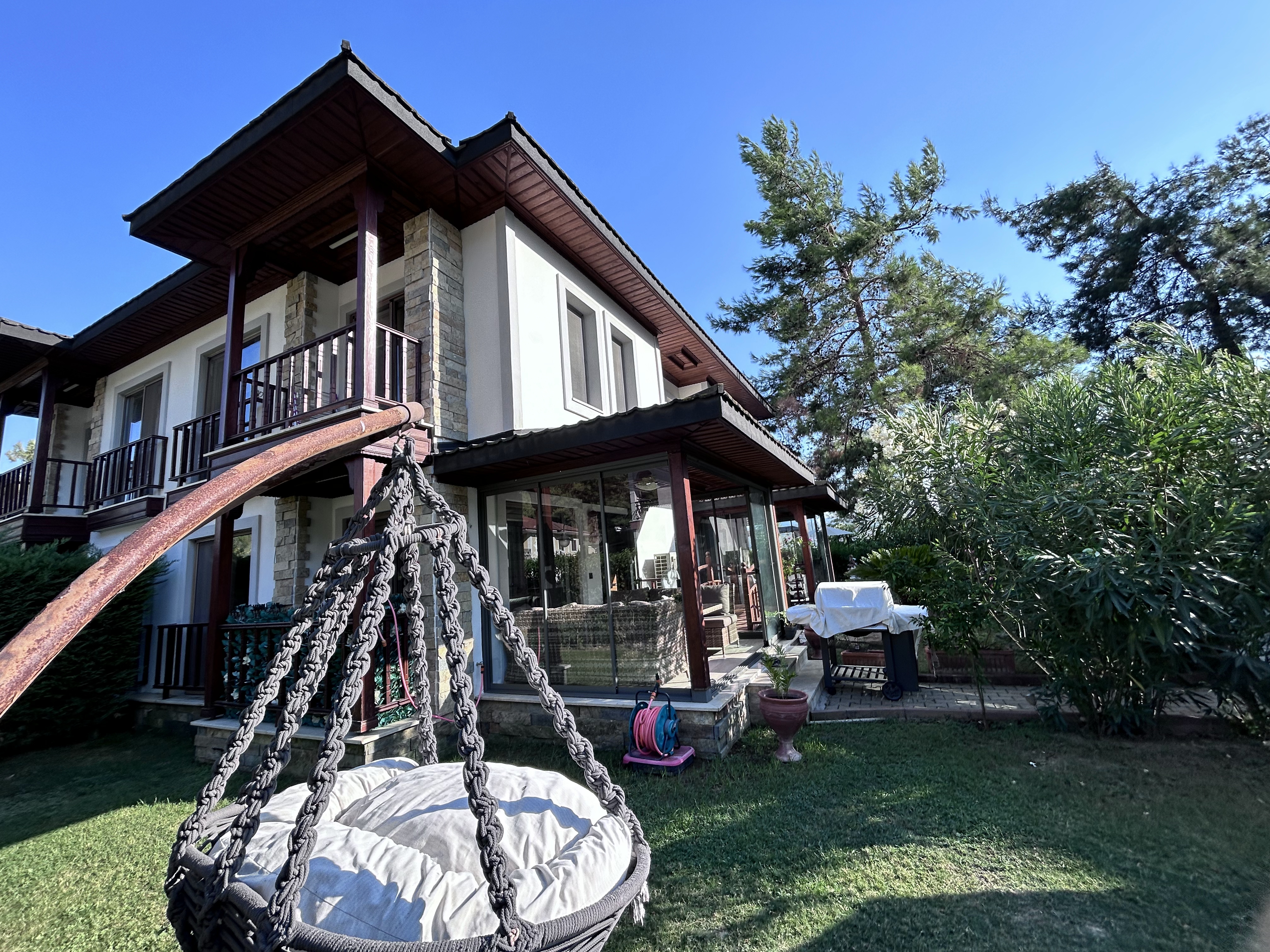 Muğla Ula Gökova'da Satılık havuzlu, 2 villa birden tek fiyat