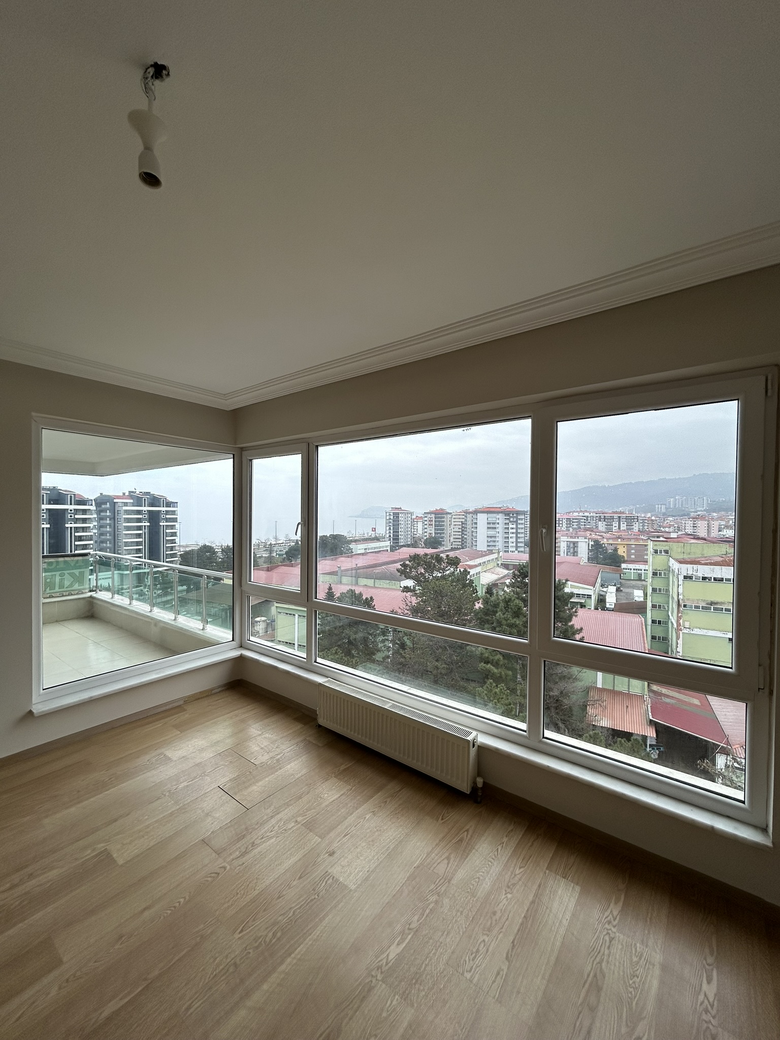 GAZİLER MH. 8. KAT DENİZ MANZARALI