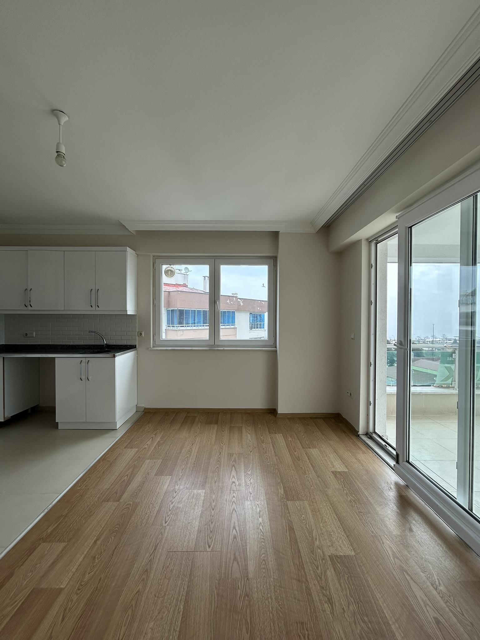 GAZİLER MH. 8. KAT DENİZ MANZARALI