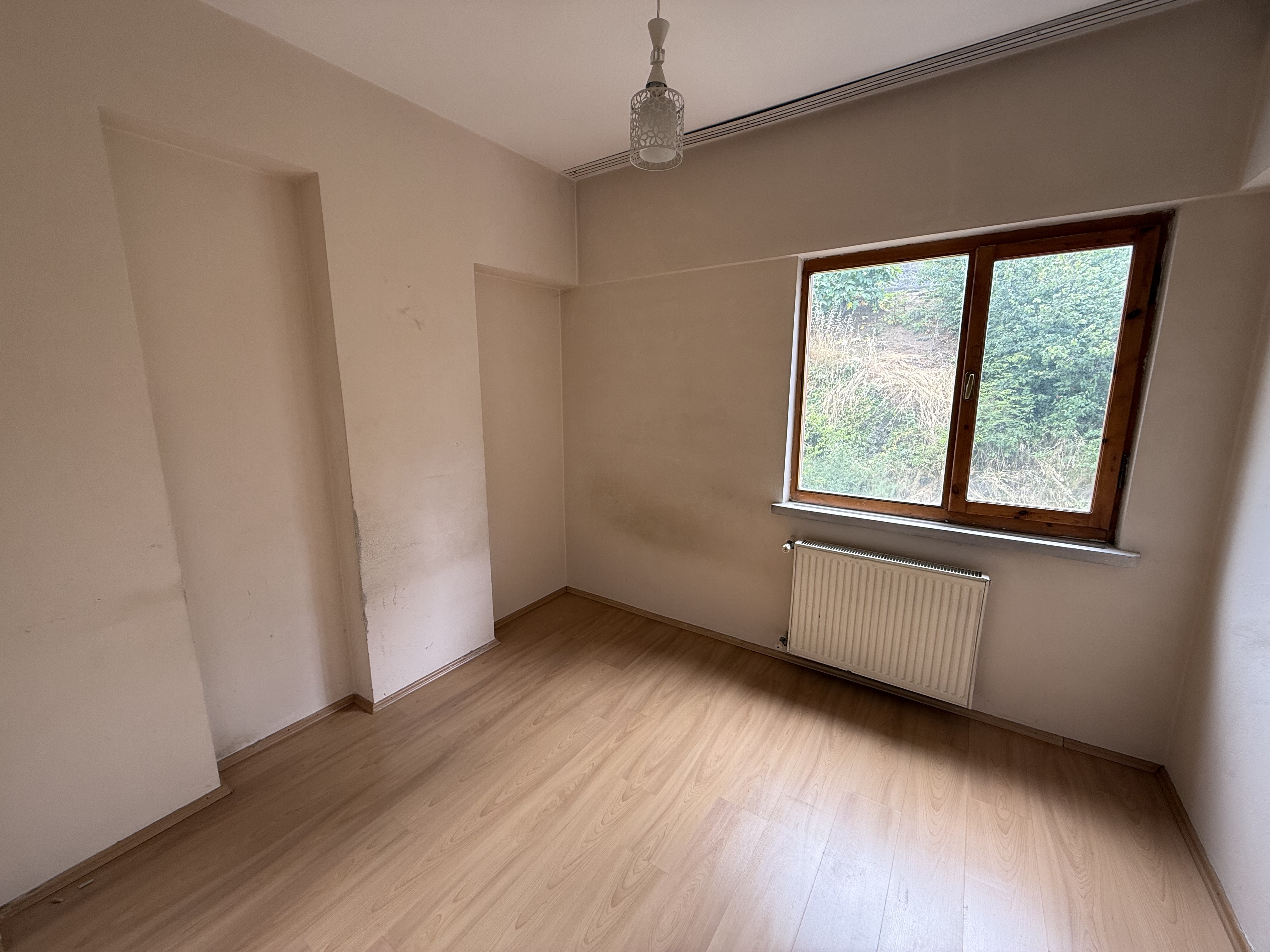 KARŞIYAKA DA KİRALIK 3+1 DAİRE