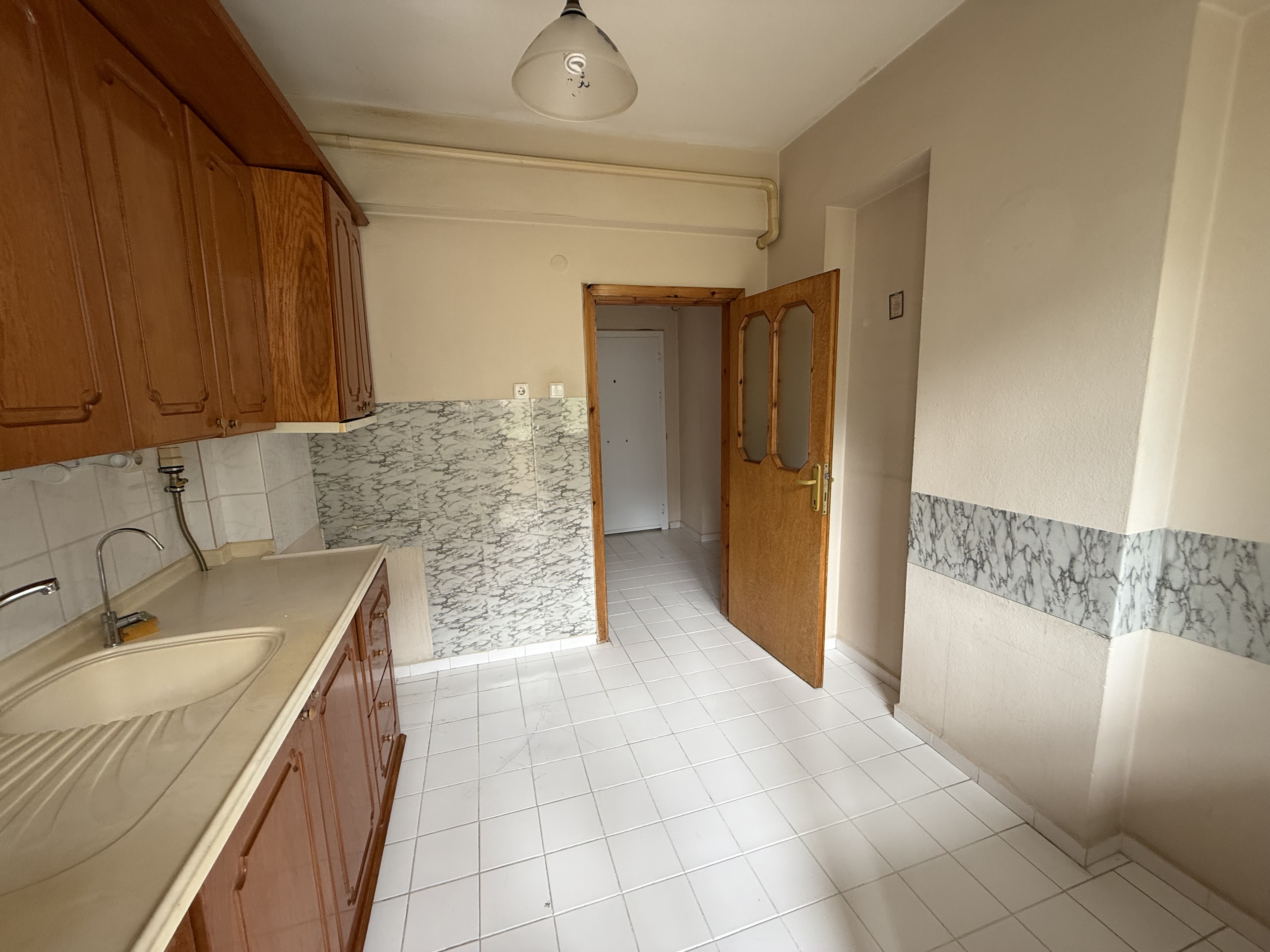 KARŞIYAKA DA KİRALIK 3+1 DAİRE