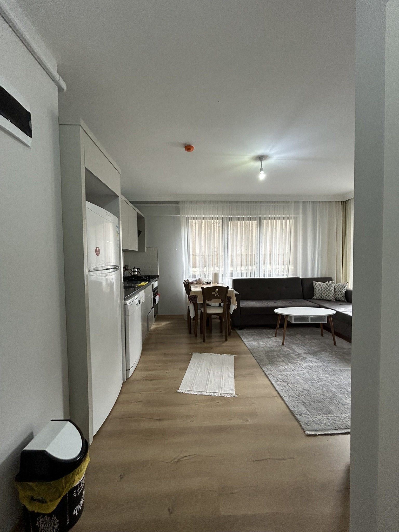 ERİKLİMAN BOMONTİ KONUTLARINDA 1+1 EŞYALI   KİRALIK DAİRE