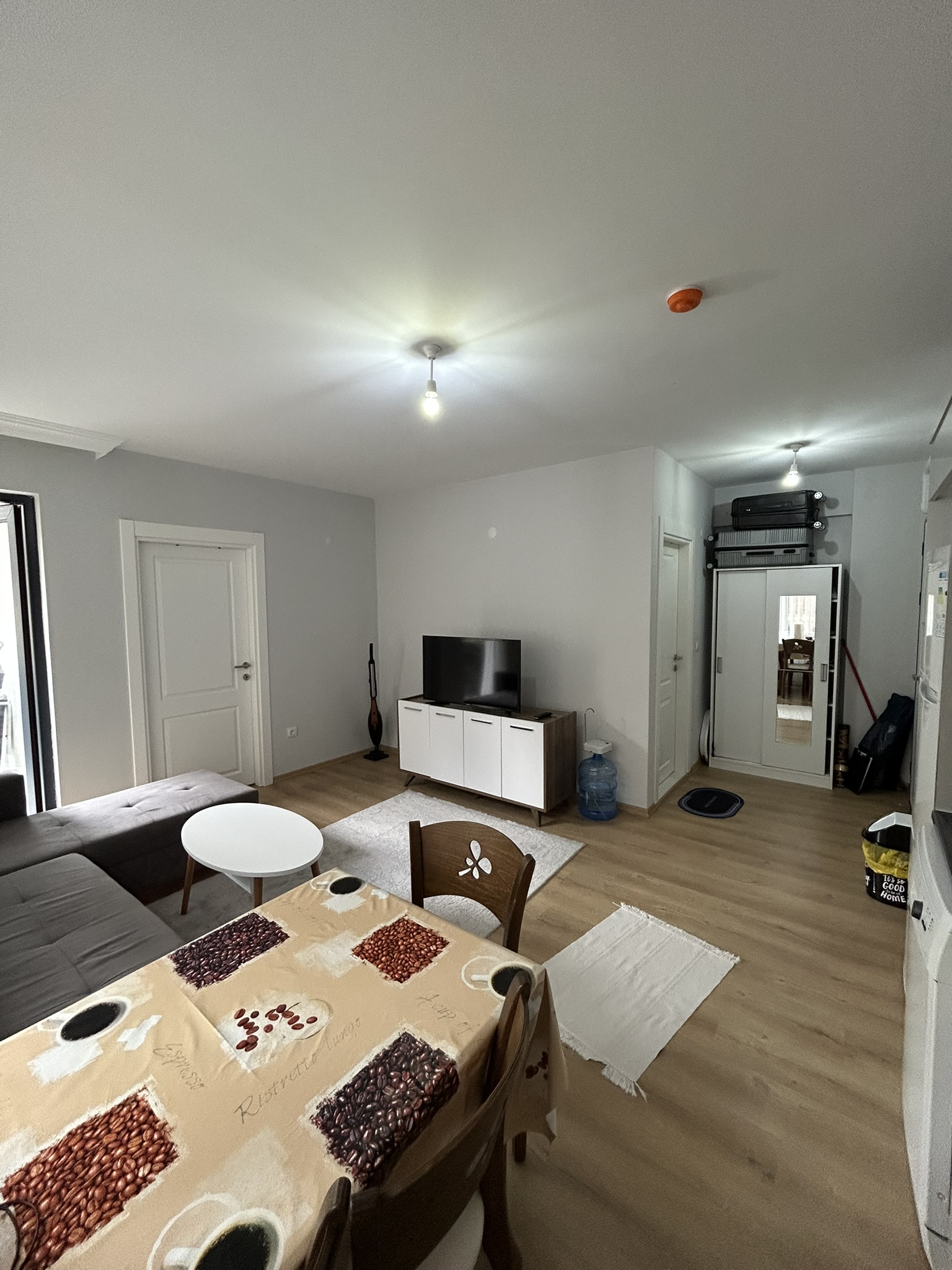 ERİKLİMAN BOMONTİ KONUTLARINDA 1+1 EŞYALI   KİRALIK DAİRE