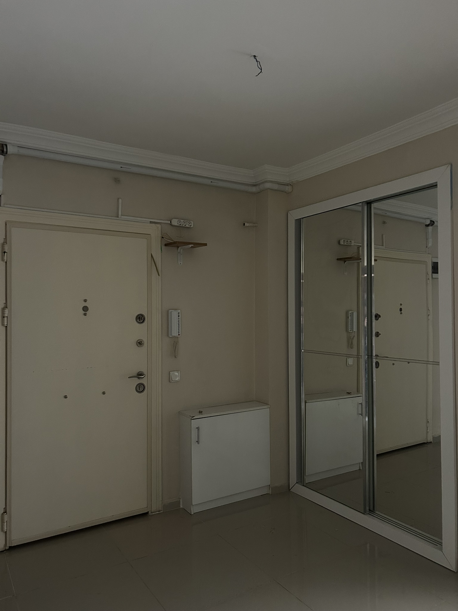 GAZİLER BEYAZ EVLER A BLOK KAT 2 DAİRE 4