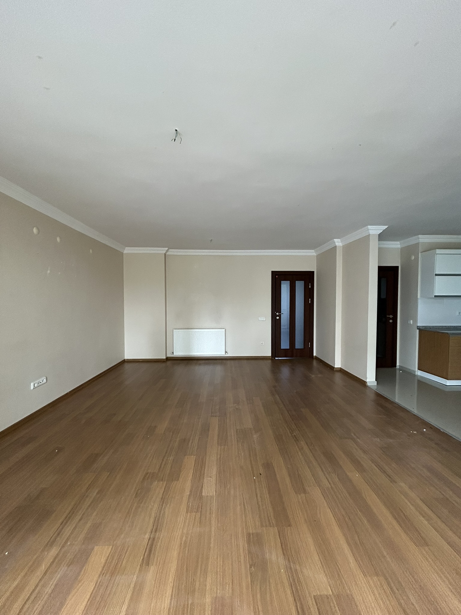 GAZİLER BEYAZ EVLER A BLOK KAT 2 DAİRE 4