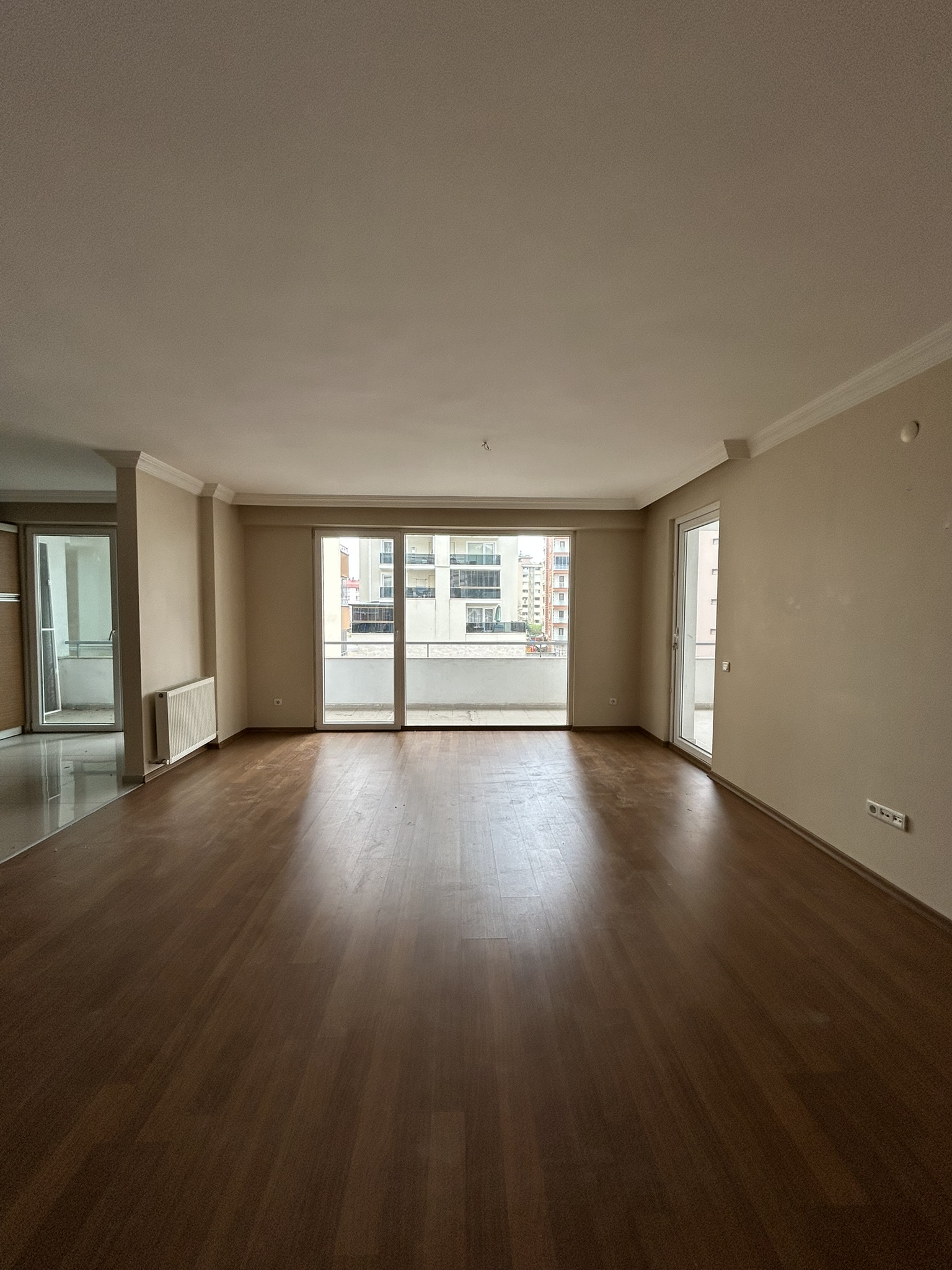 GAZİLER BEYAZ EVLER A BLOK KAT 2 DAİRE 4