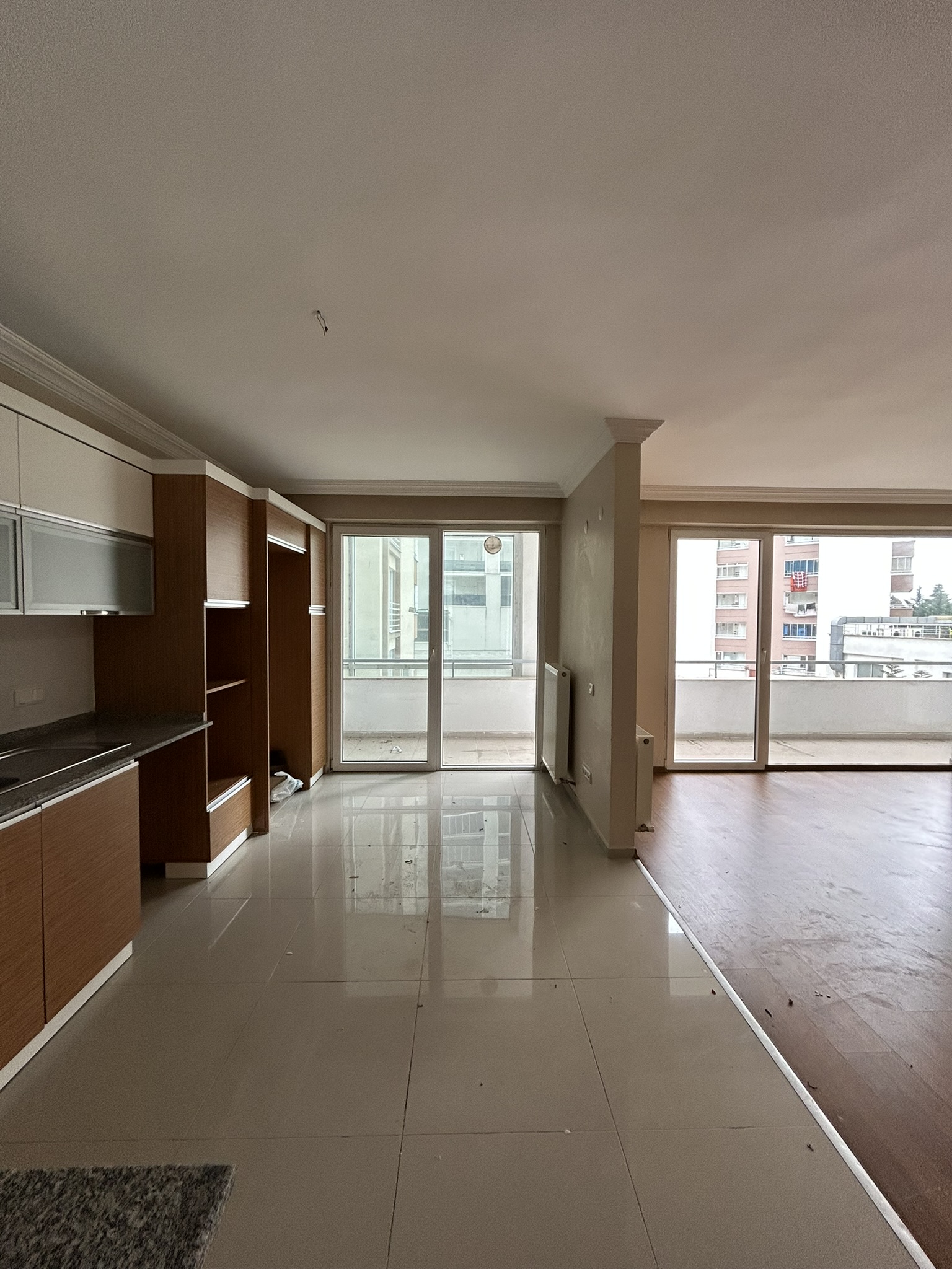 GAZİLER BEYAZ EVLER A BLOK KAT 2 DAİRE 4