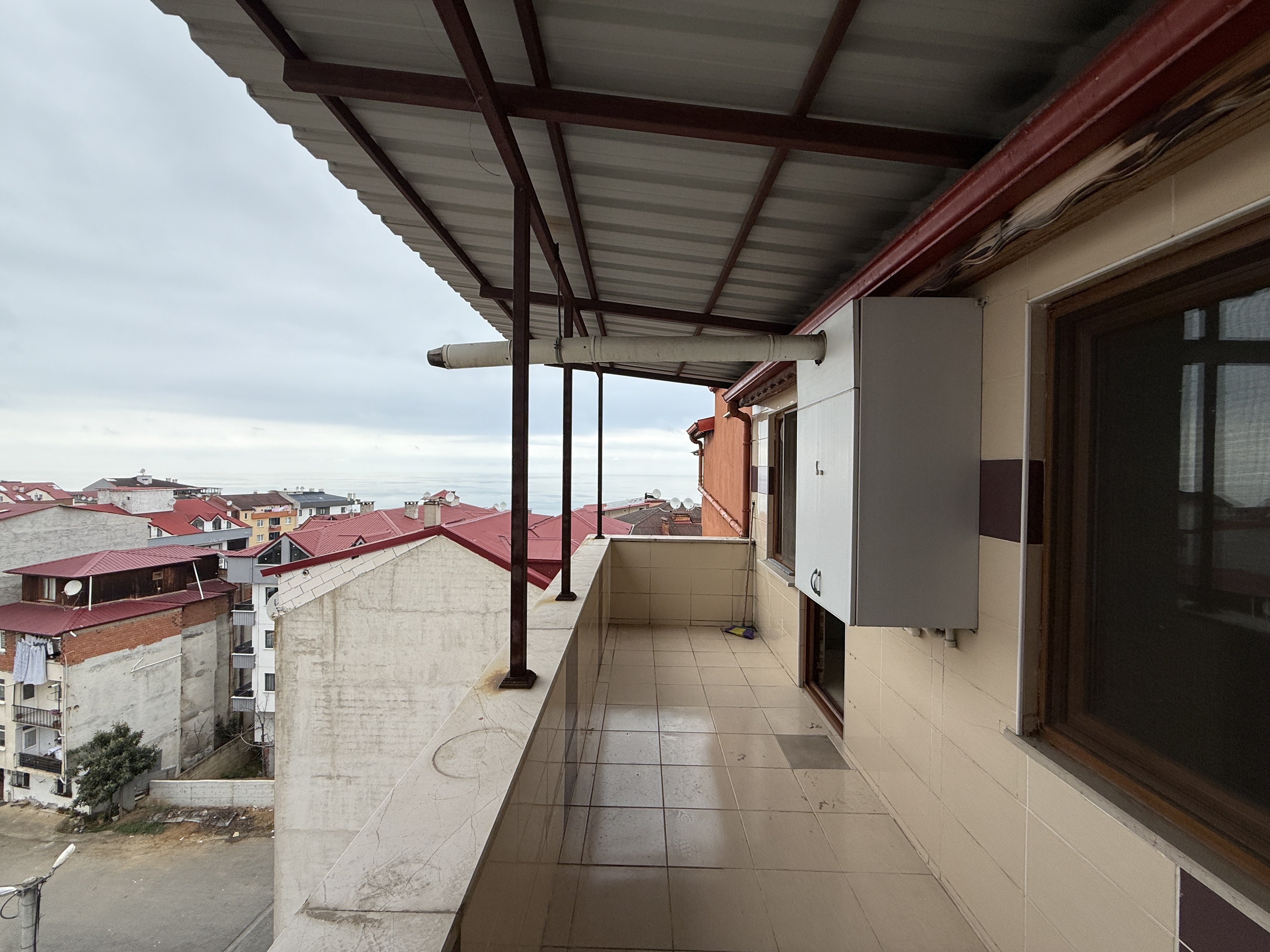 MABEL TOPALOĞLU GÜVENCESİYLE PELİTLİ MAHALLESİNDE KİRALIK 2+1