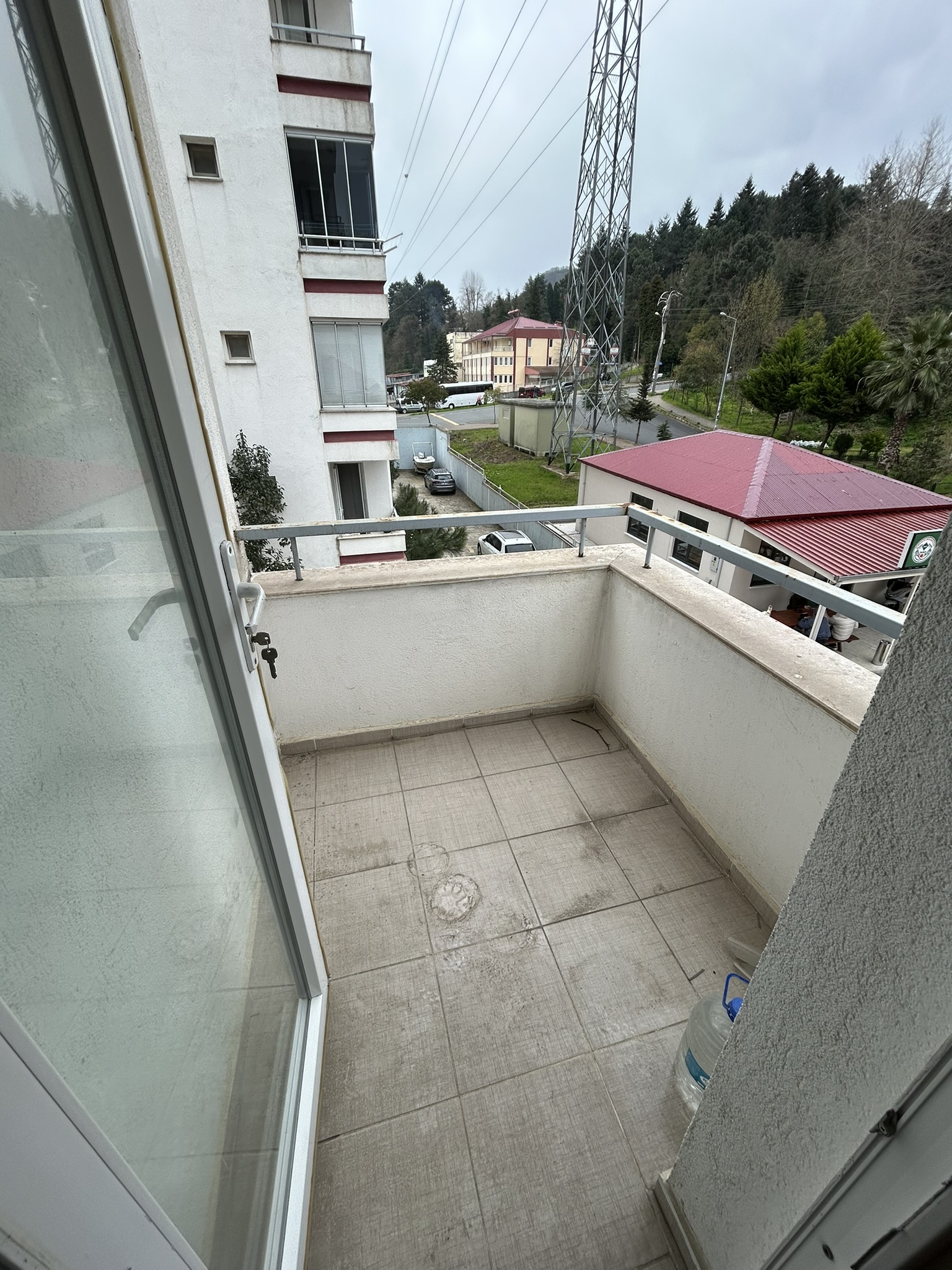 GAZİLER BEYAZ EVLER A BLOK KAT 2 DAİRE 4