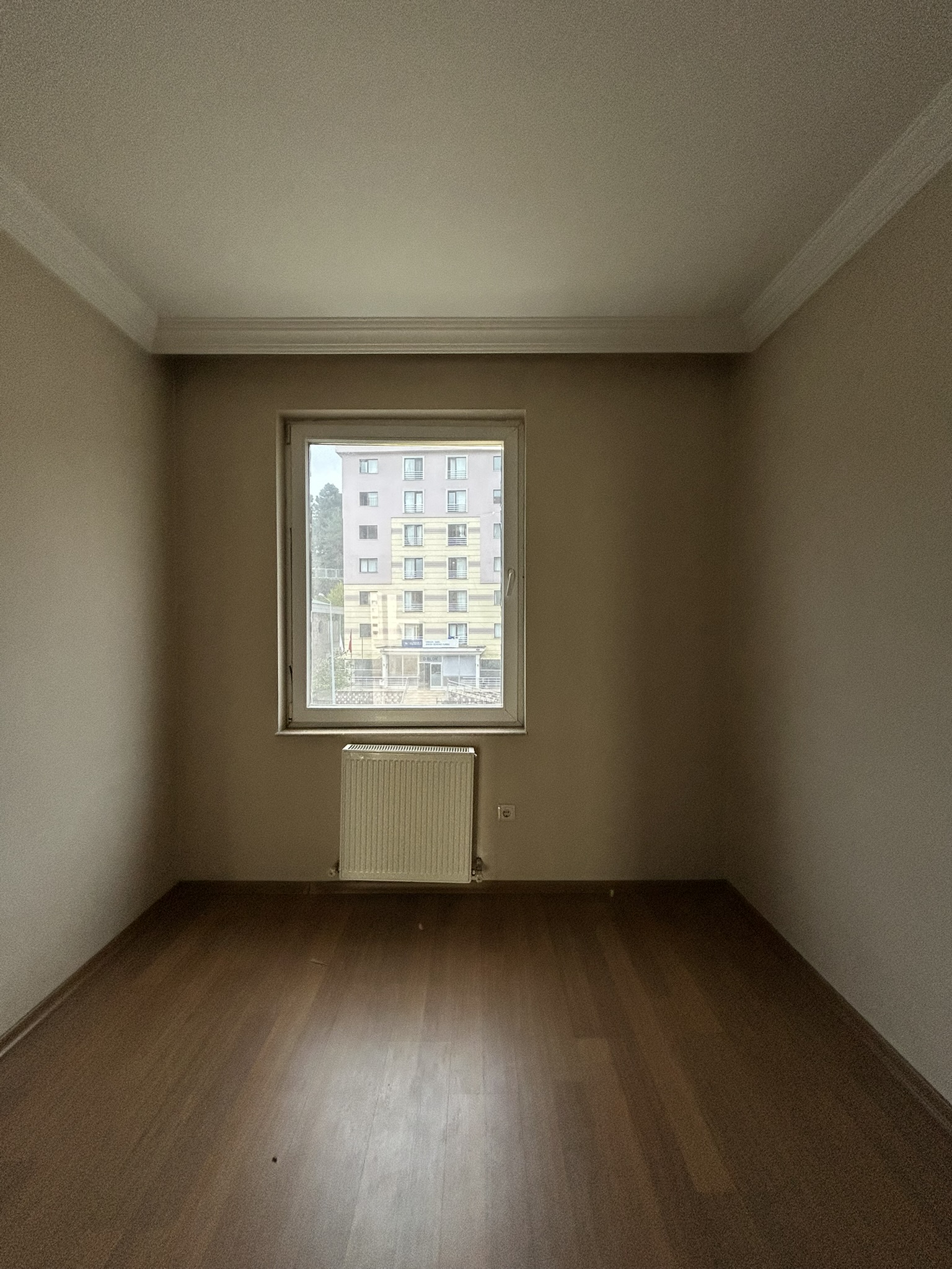 GAZİLER BEYAZ EVLER A BLOK KAT 2 DAİRE 4