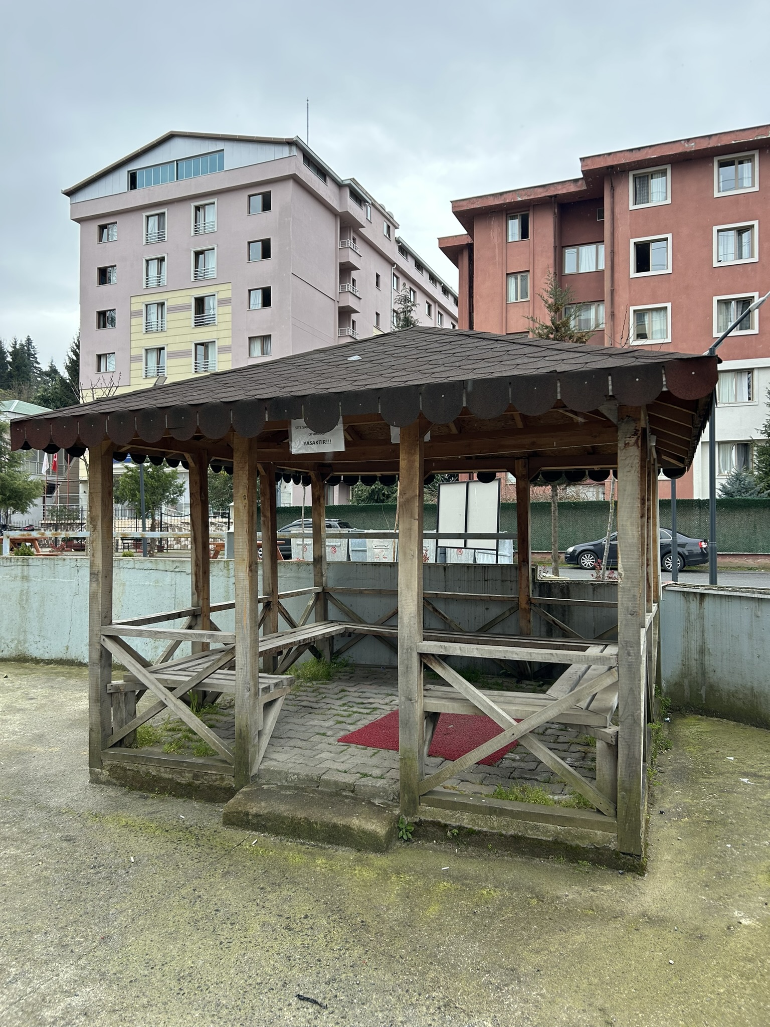 GAZİLER BEYAZ EVLER A BLOK KAT 2 DAİRE 4