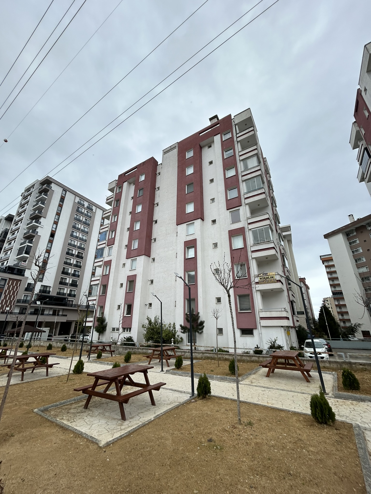 GAZİLER BEYAZ EVLER A BLOK KAT 2 DAİRE 4