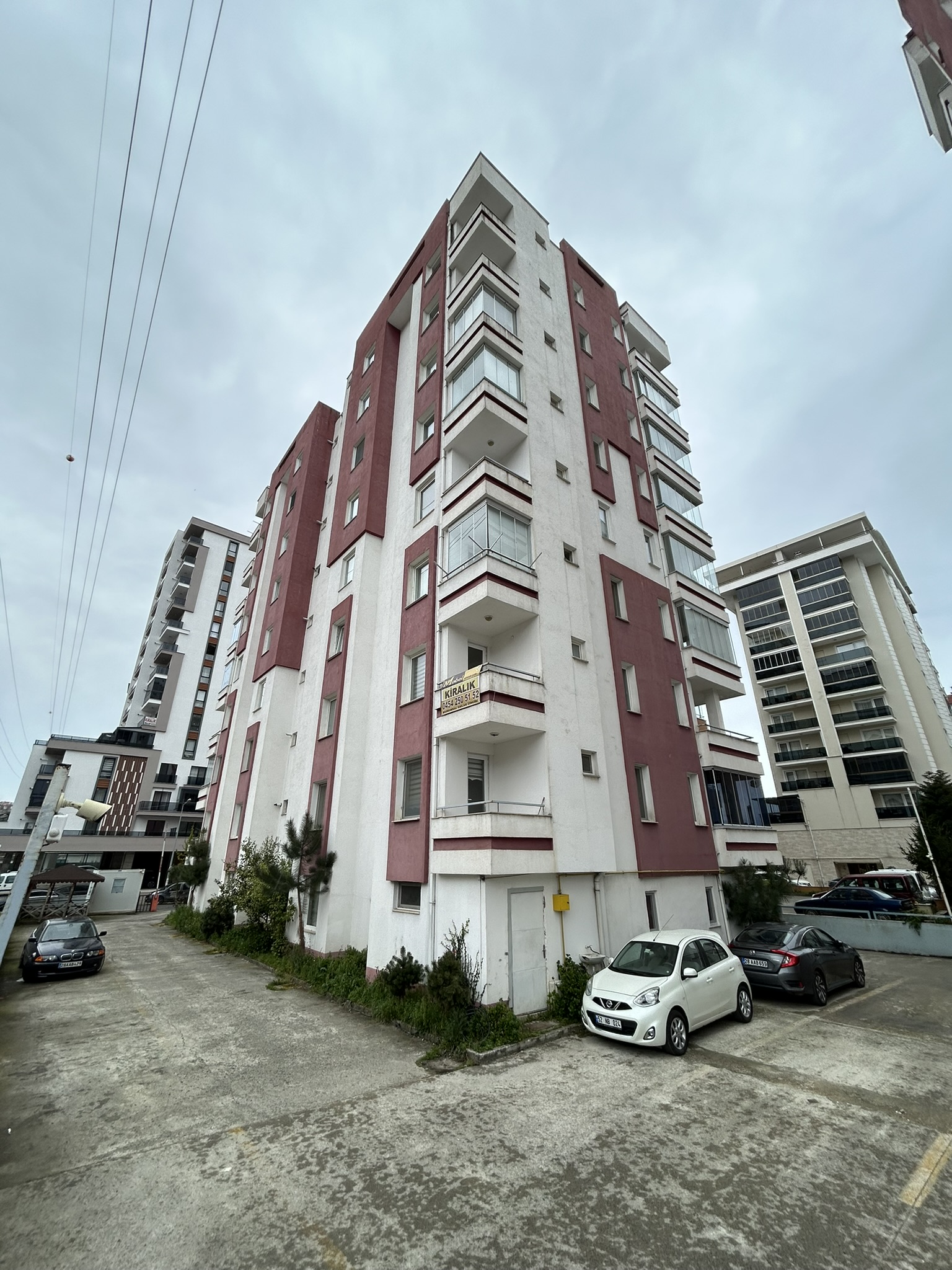 GAZİLER BEYAZ EVLER A BLOK KAT 2 DAİRE 4
