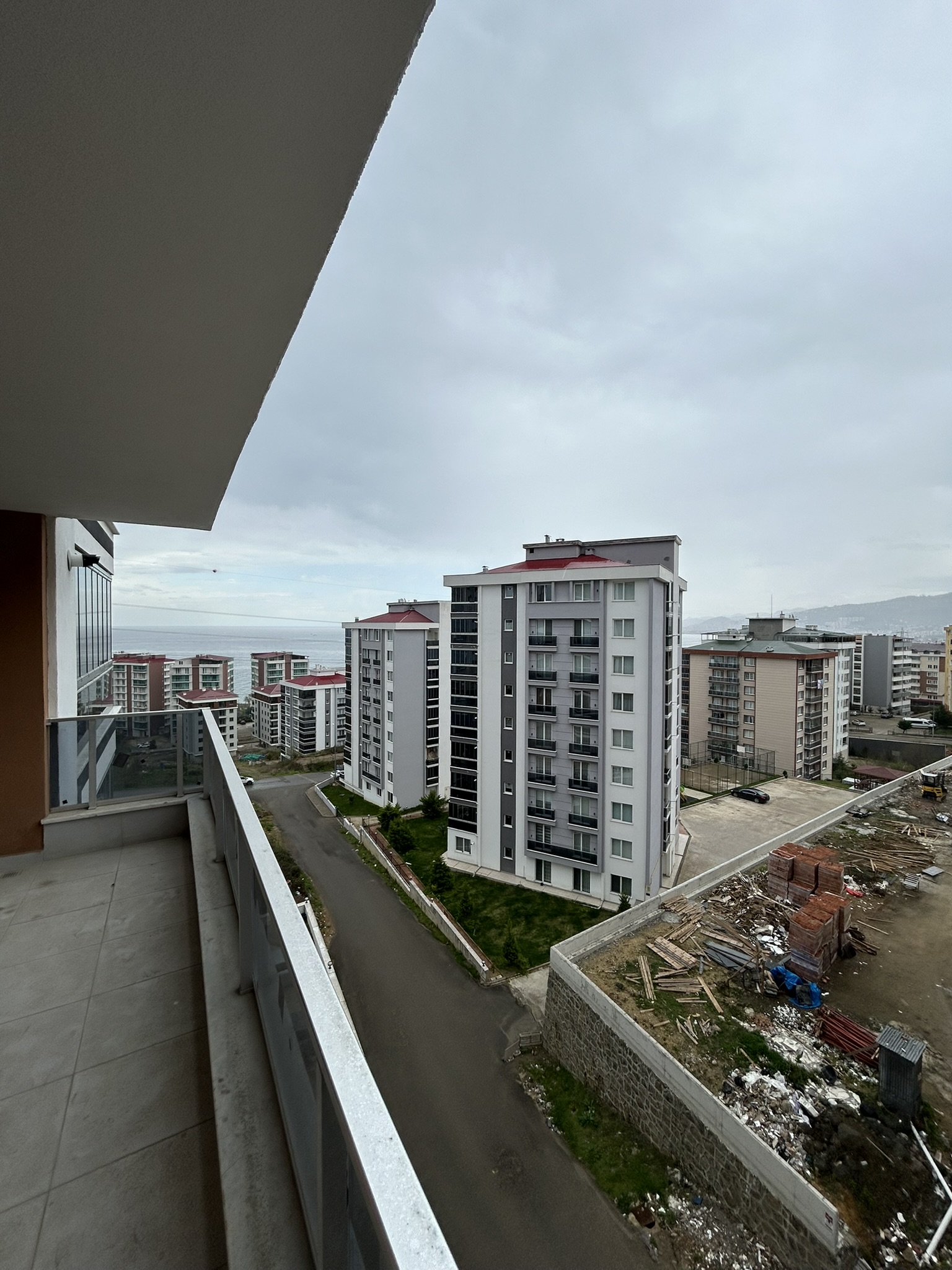 ERİKLİMAN A BLOK 4. KAT ORTA DAİRE