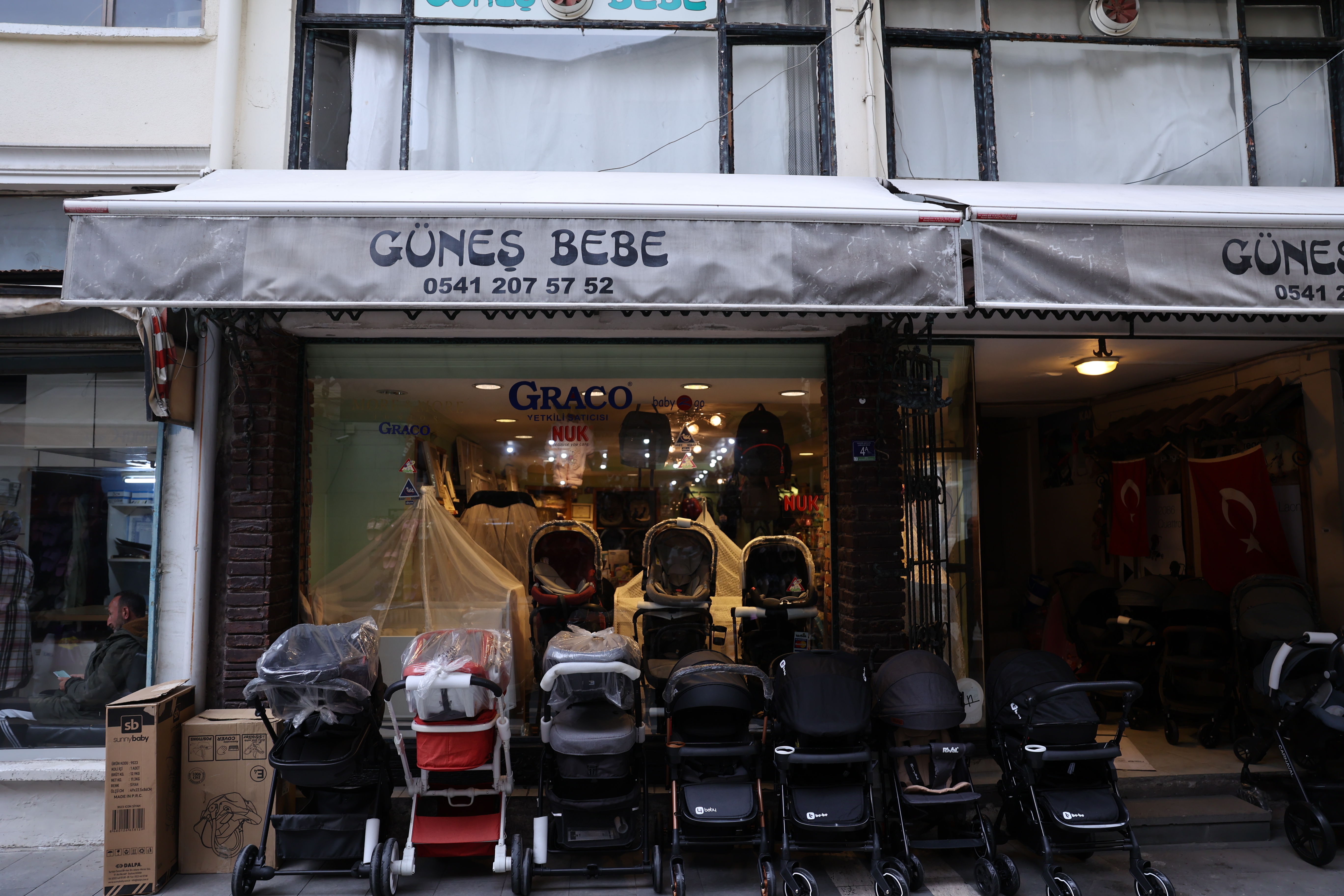 ÜNYENİN EN KÖKLÜ EN GÖZDE TİCARİ KONT İMARLI İŞ YERİ VE OFSLERİ